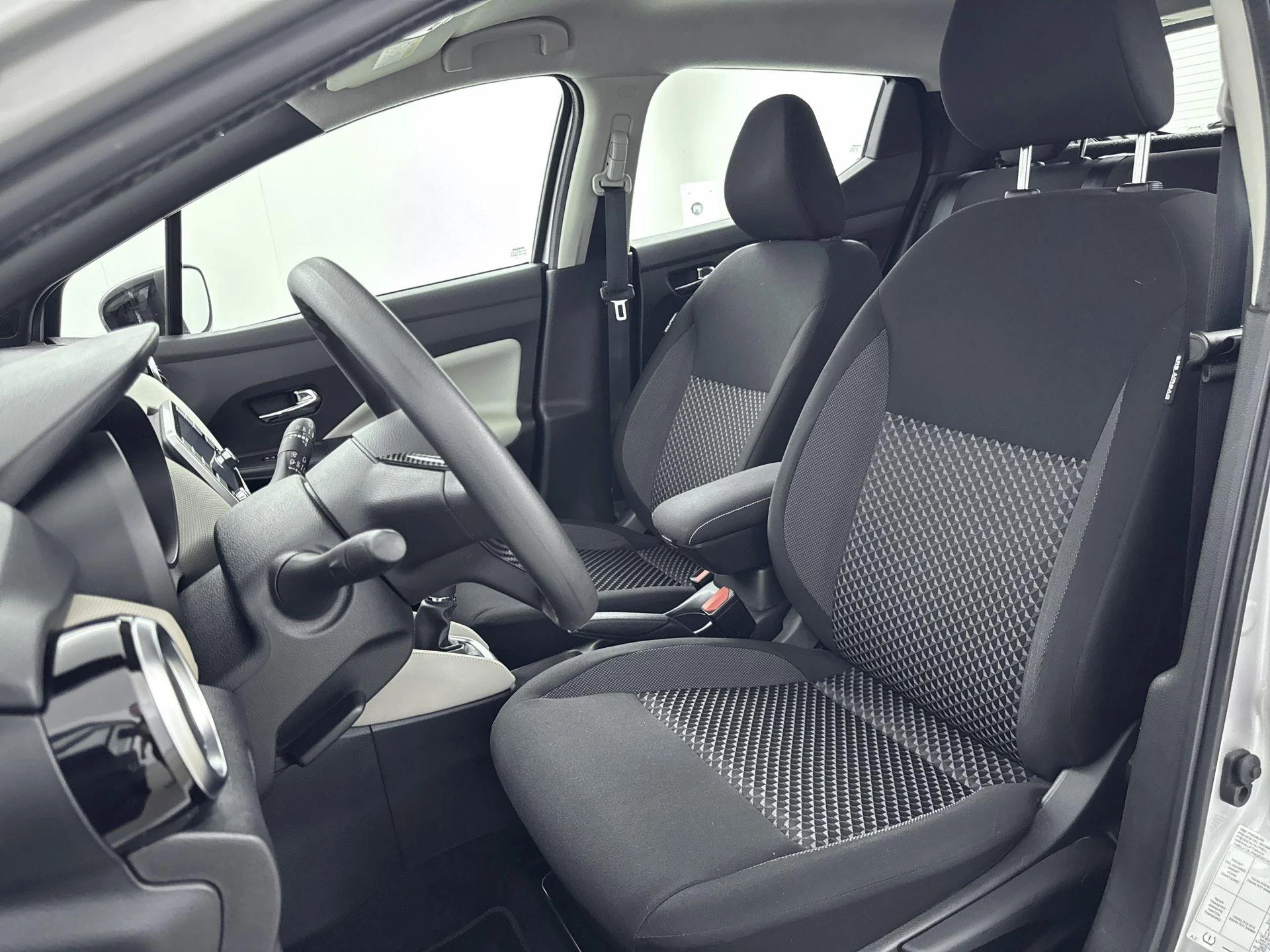 Nissan-Micra-image-24