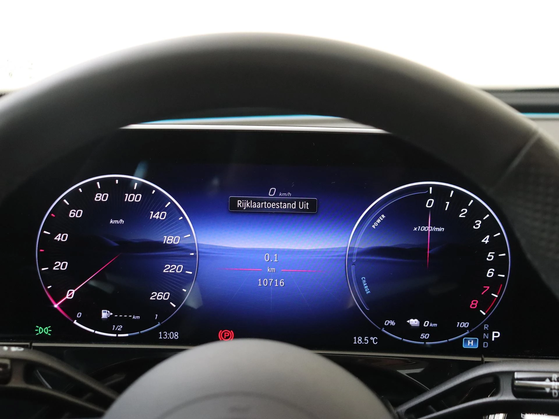 Mercedes-Benz-E-Klasse-image-11