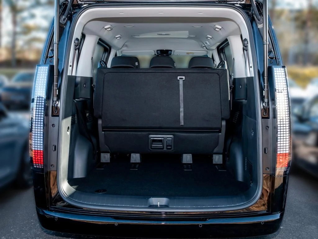 Hyundai-Staria-image-12