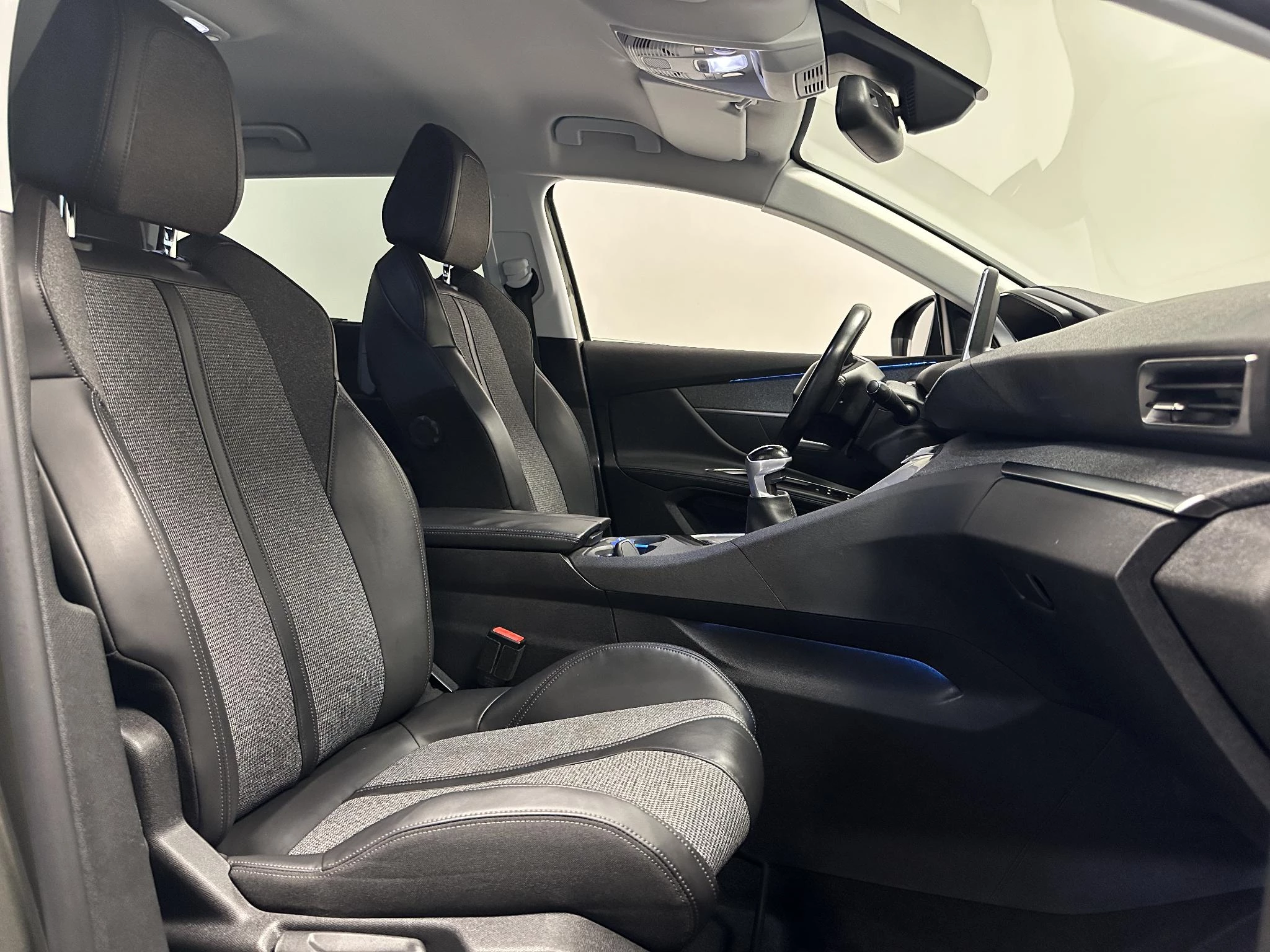 Peugeot-5008-image-9