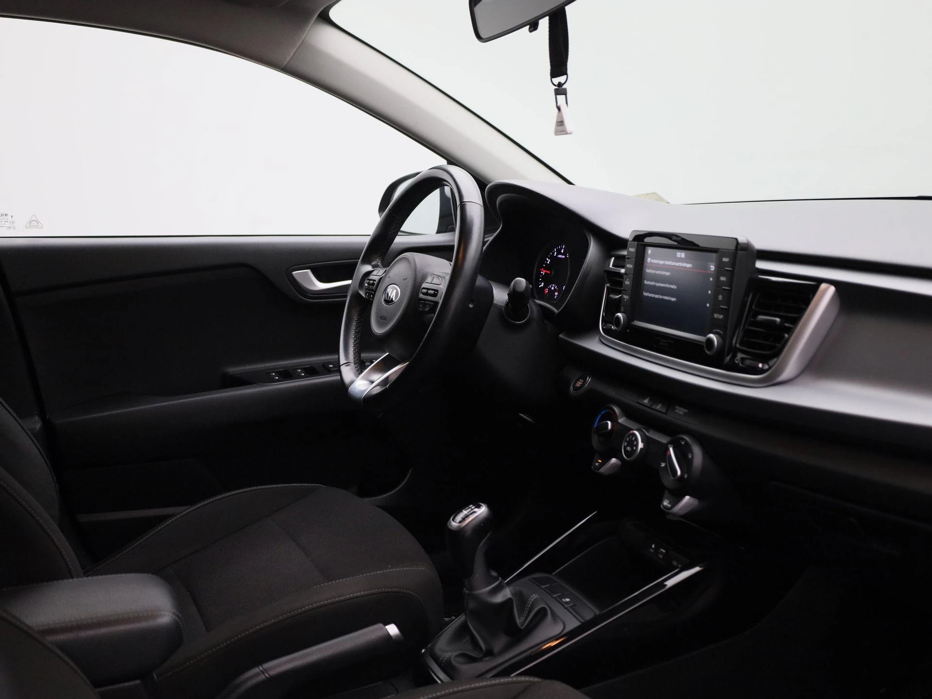 Kia-Rio-image-28