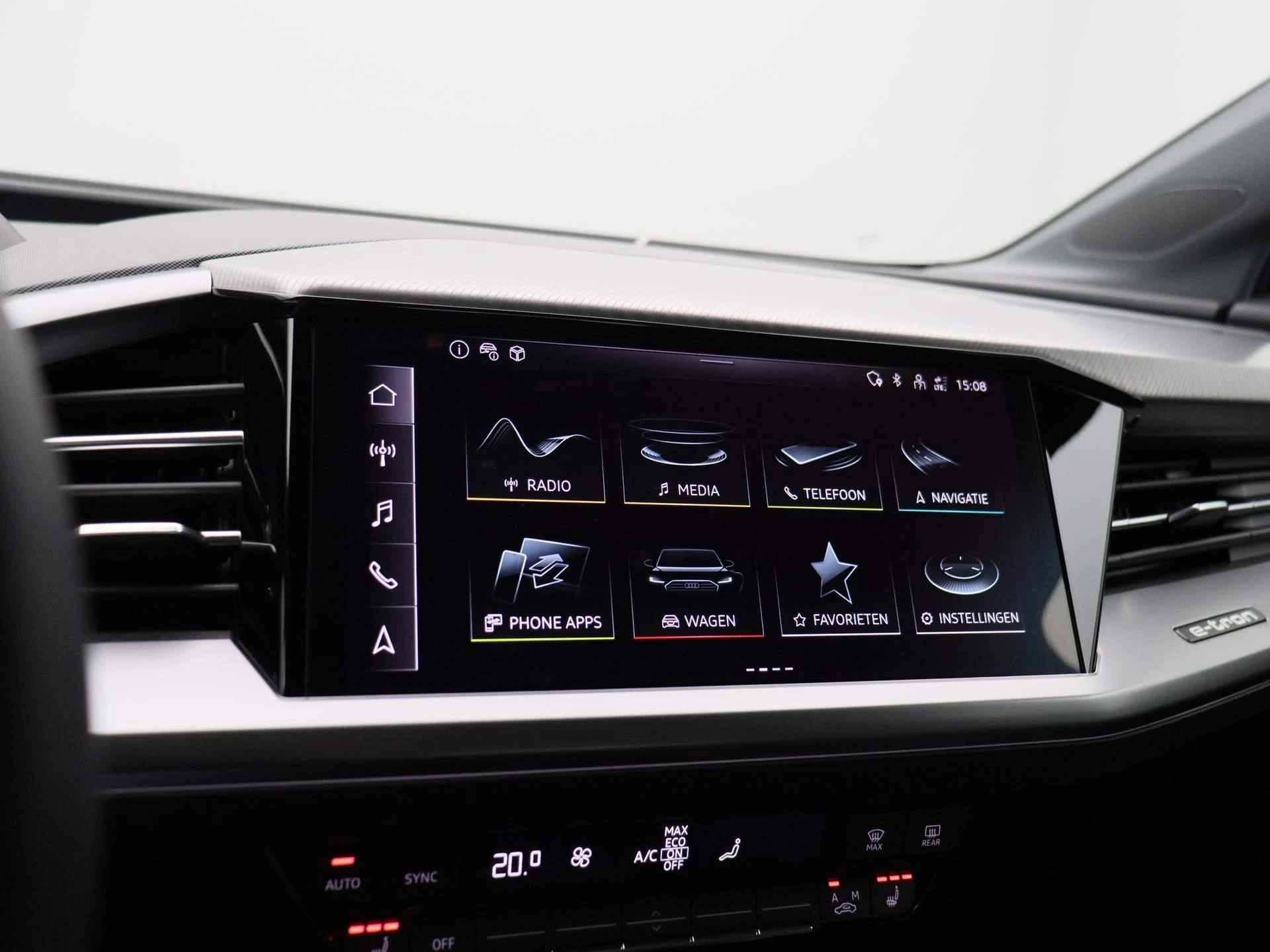 Audi-Q4 e-tron-image-30