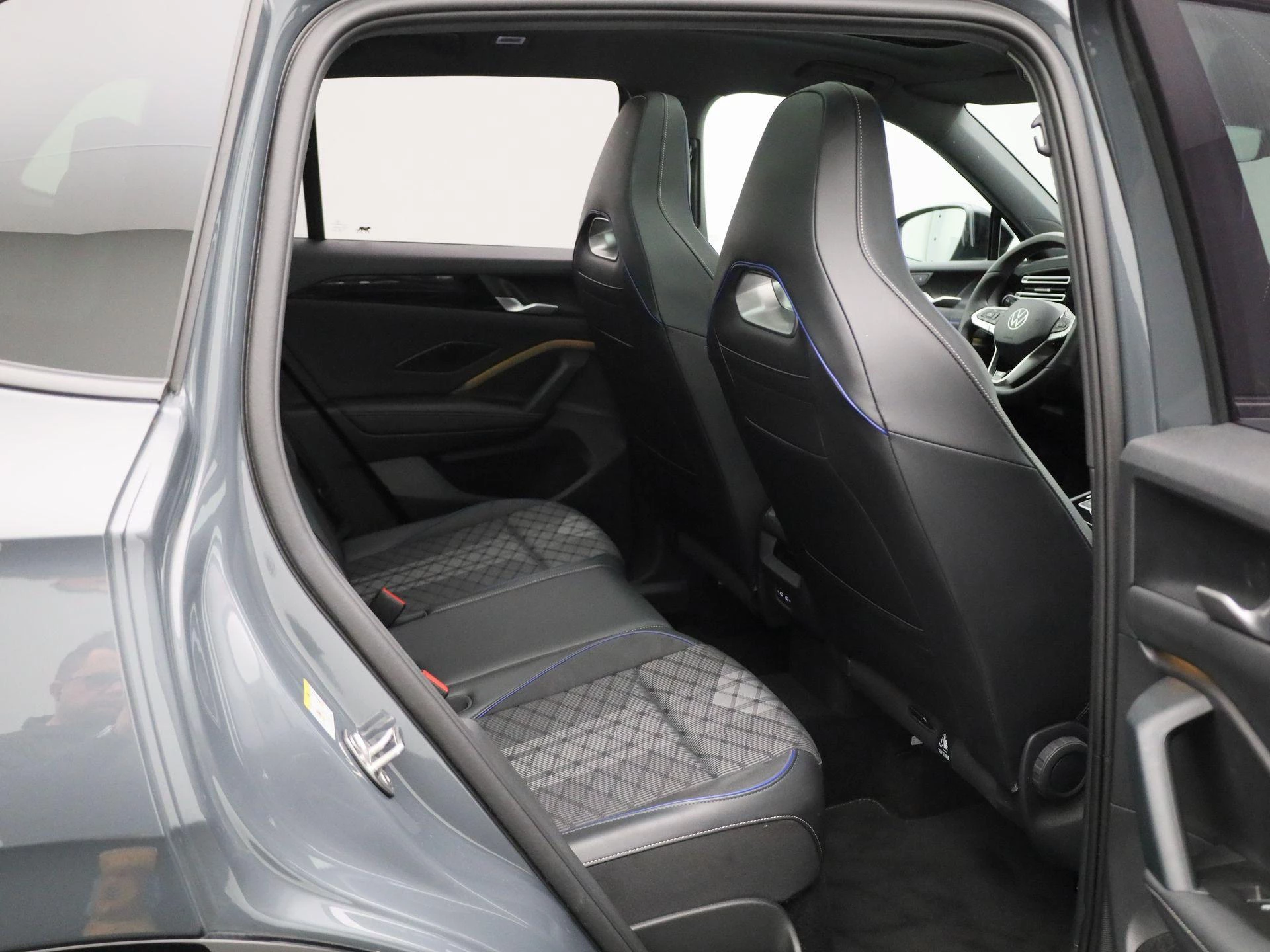 Volkswagen-Tiguan-image-33