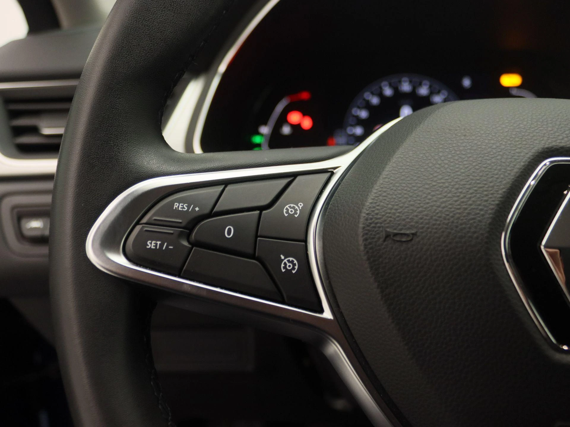 Renault-Captur-image-18