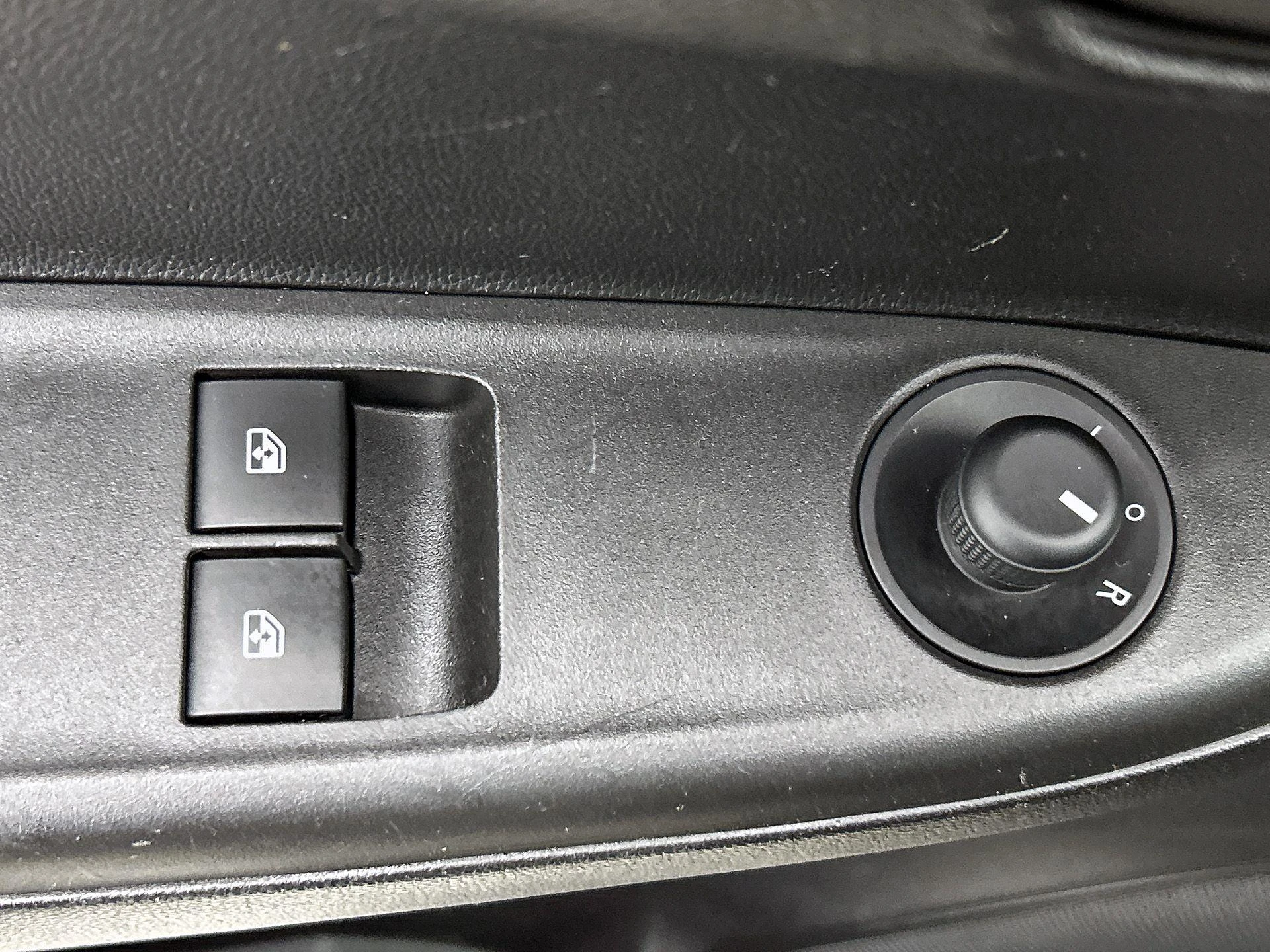 Opel-KARL-image-22