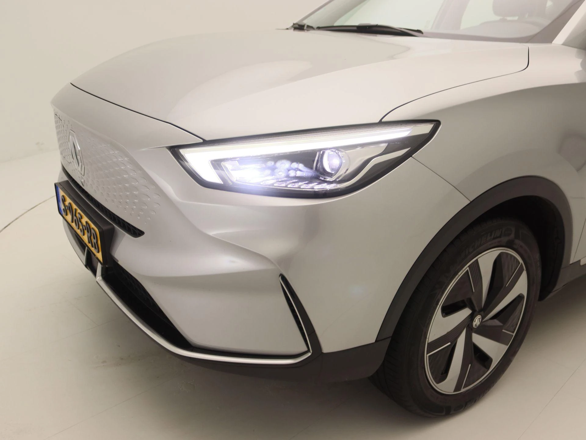 MG-ZS EV-image-14