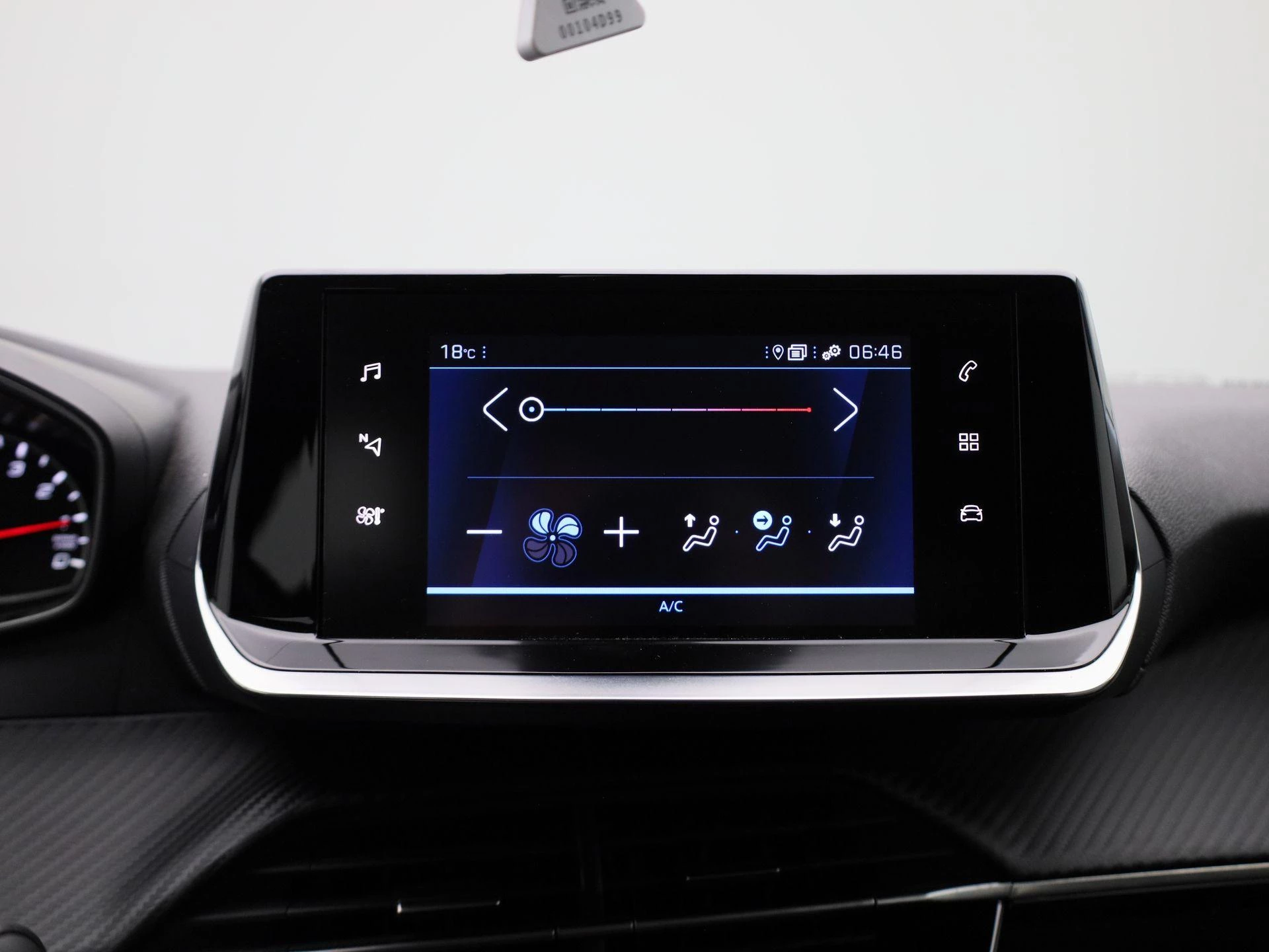 Peugeot-208-image-21