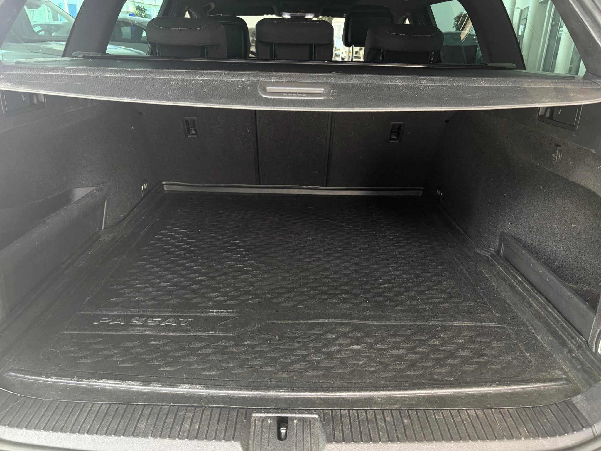 Volkswagen-Passat-image-9