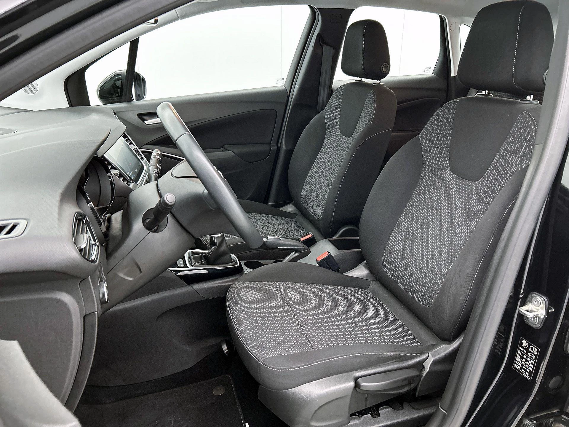 Opel-Crossland-image-31