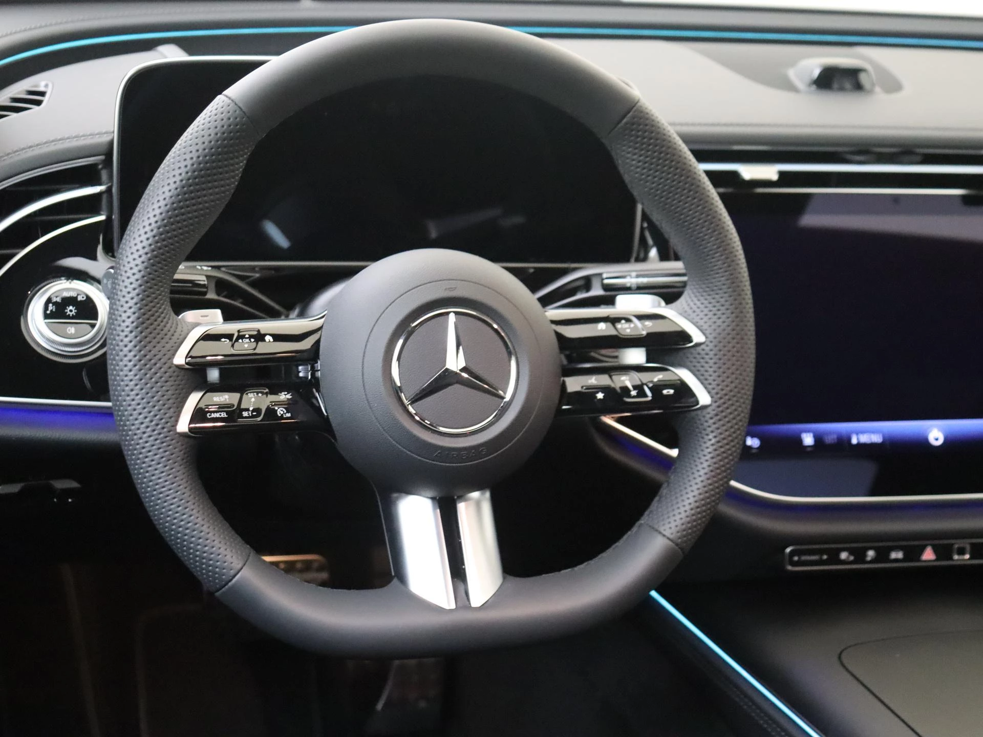Mercedes-Benz E-Klasse 400 e 4MATIC AMG Line