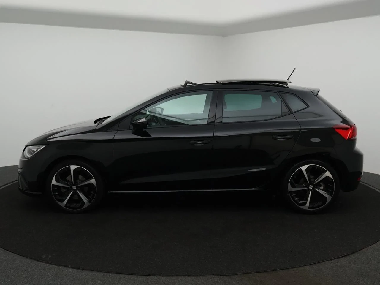 SEAT Ibiza 5P/D Ibiza 1.0 TSI FR Edition 116PK *AUTOMAAT*PANODAK*CAMERA*CRUISE*VIRTUAL COCKPIT*NAVI*APP-CONNECT*PDC*...*