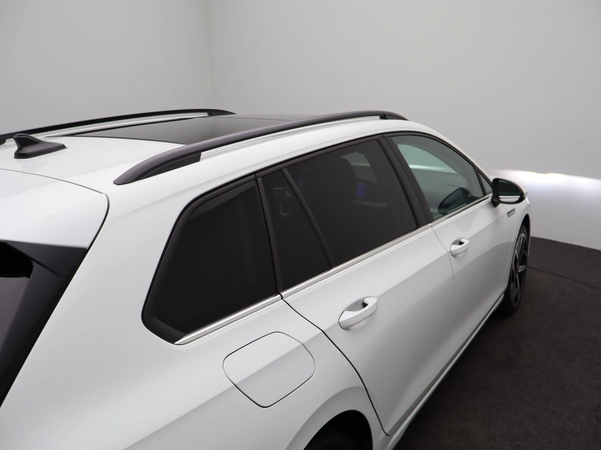 Volkswagen Golf Variant 1.5 eTSI R-Line Business