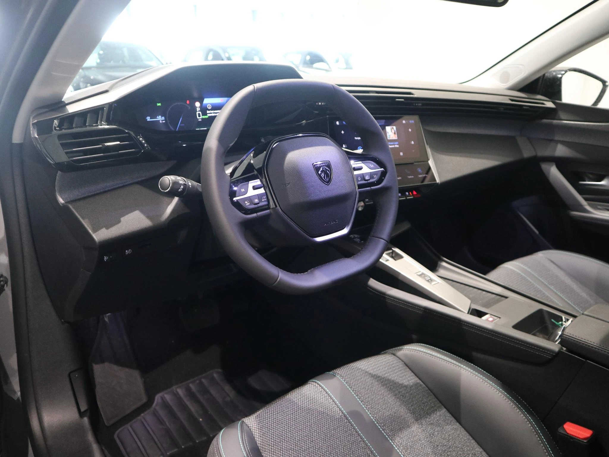 Peugeot-e-308-image-3