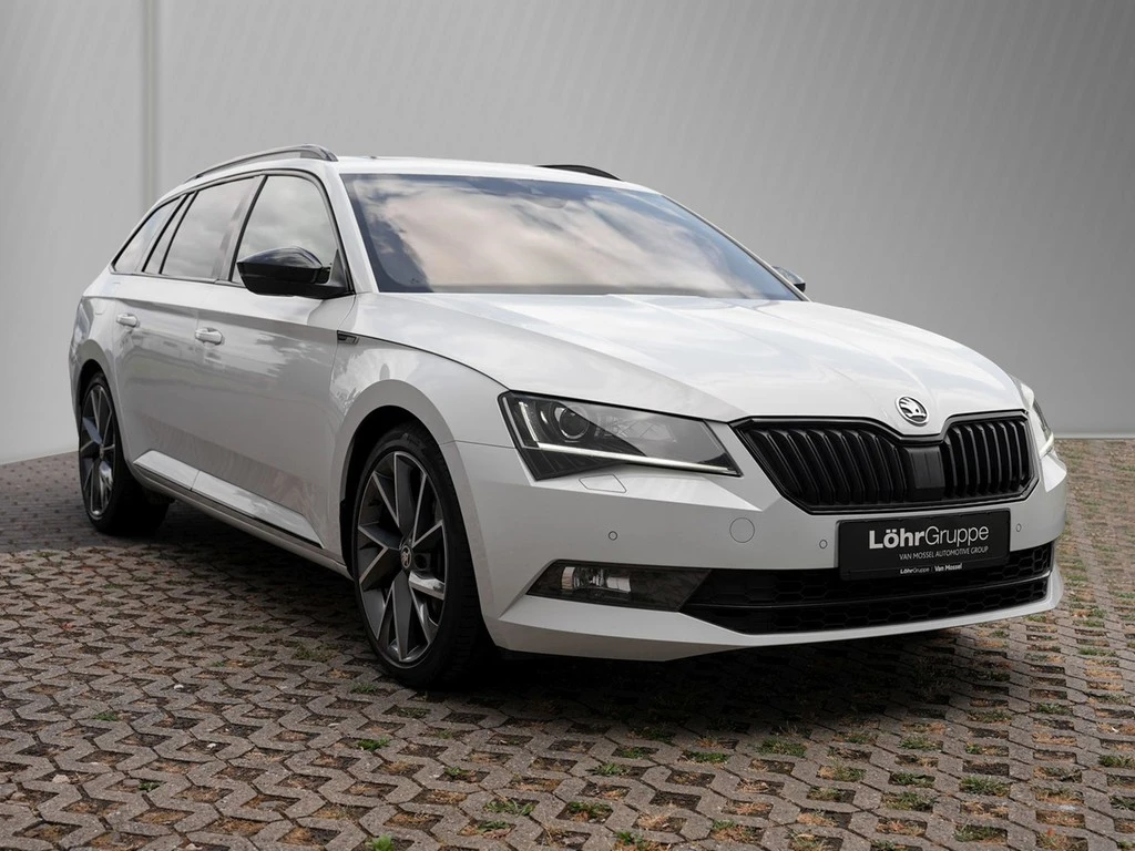 Škoda Superb Combi 2.0 TSI DSG 4x4 Sportline *Xenon*Panorma*AHK*el. Heckklappe*Standheizung*Soundsystem*PD