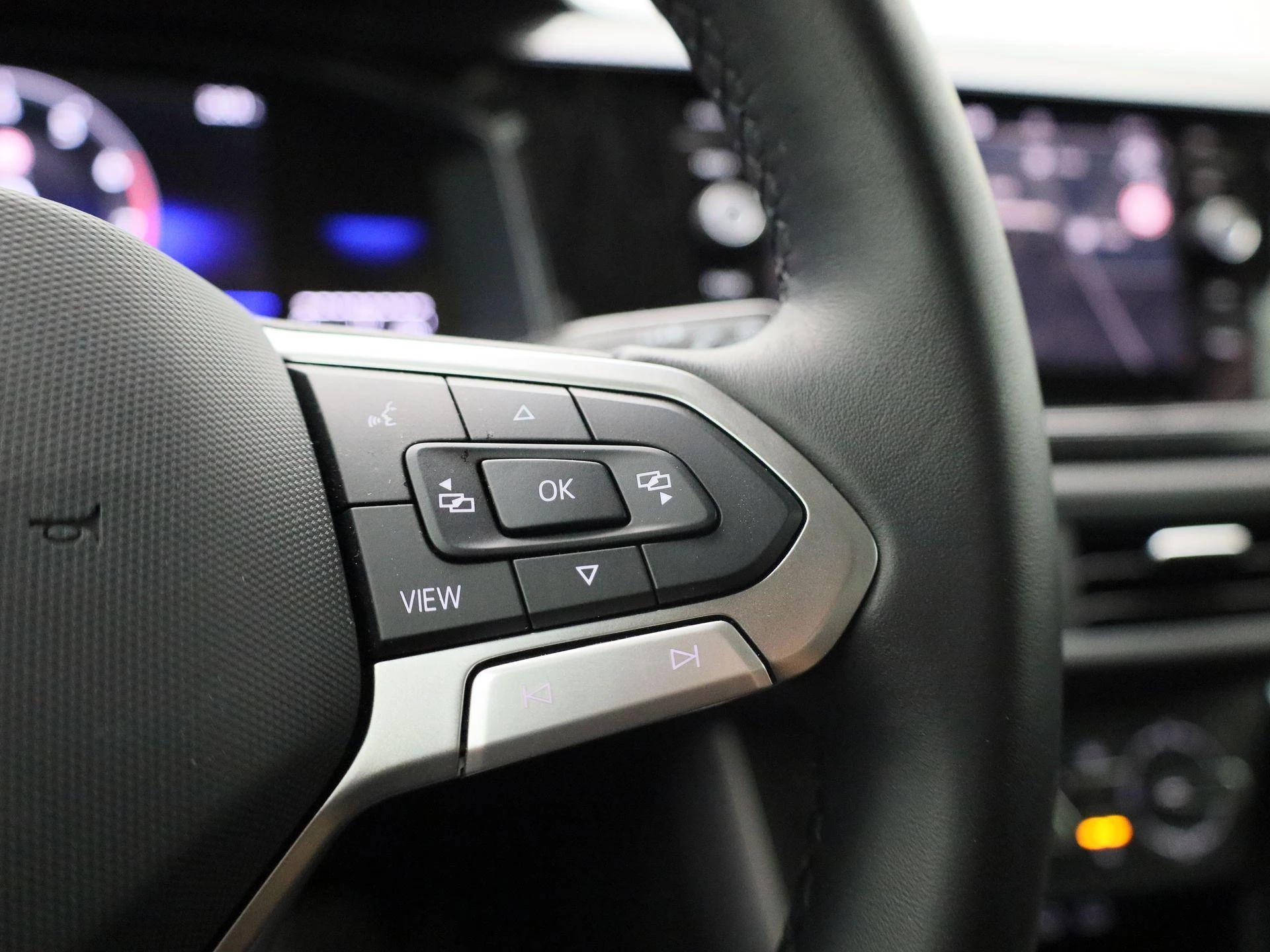 Volkswagen-Polo-image-22