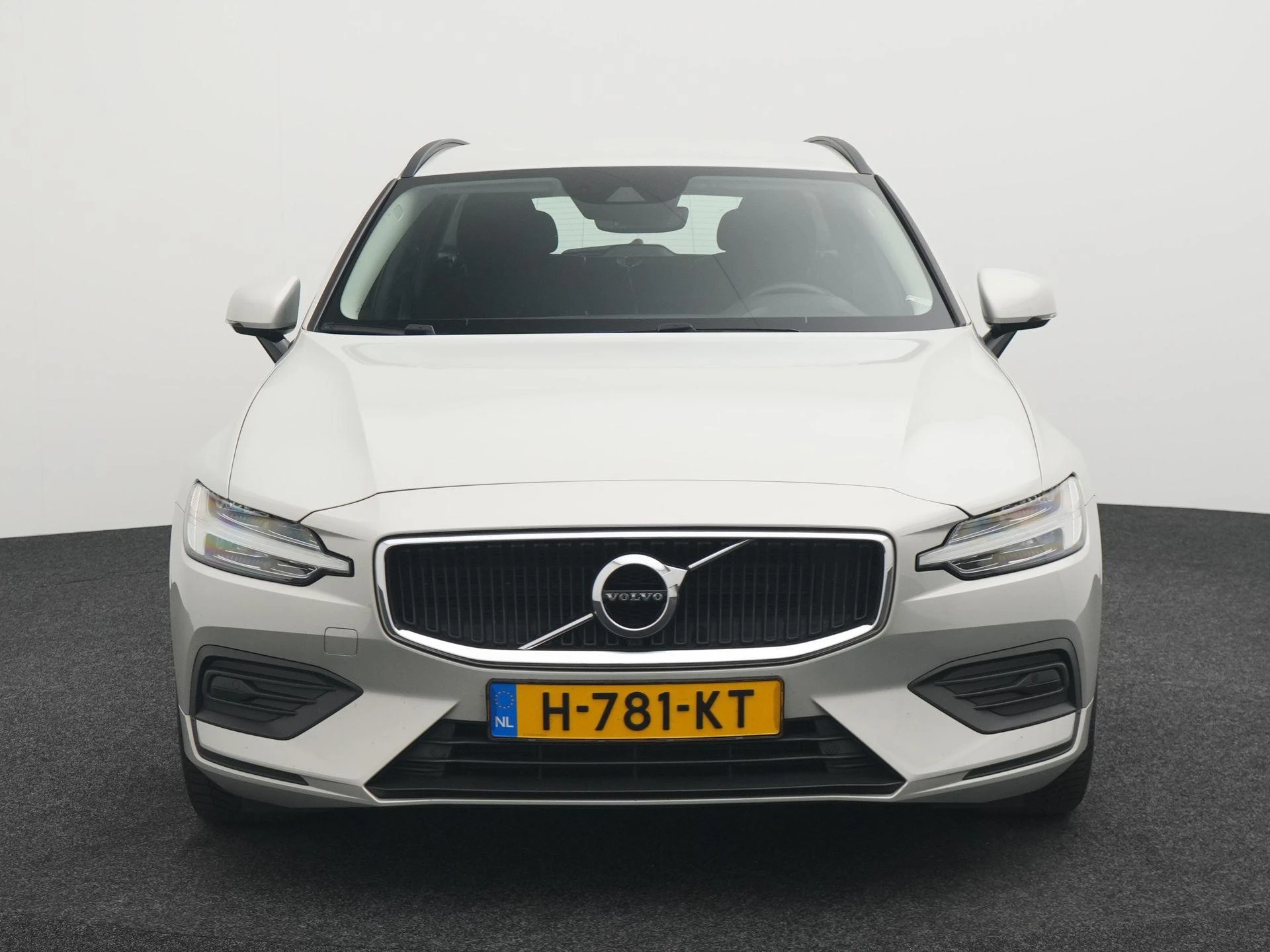 Volvo-V60-image-2