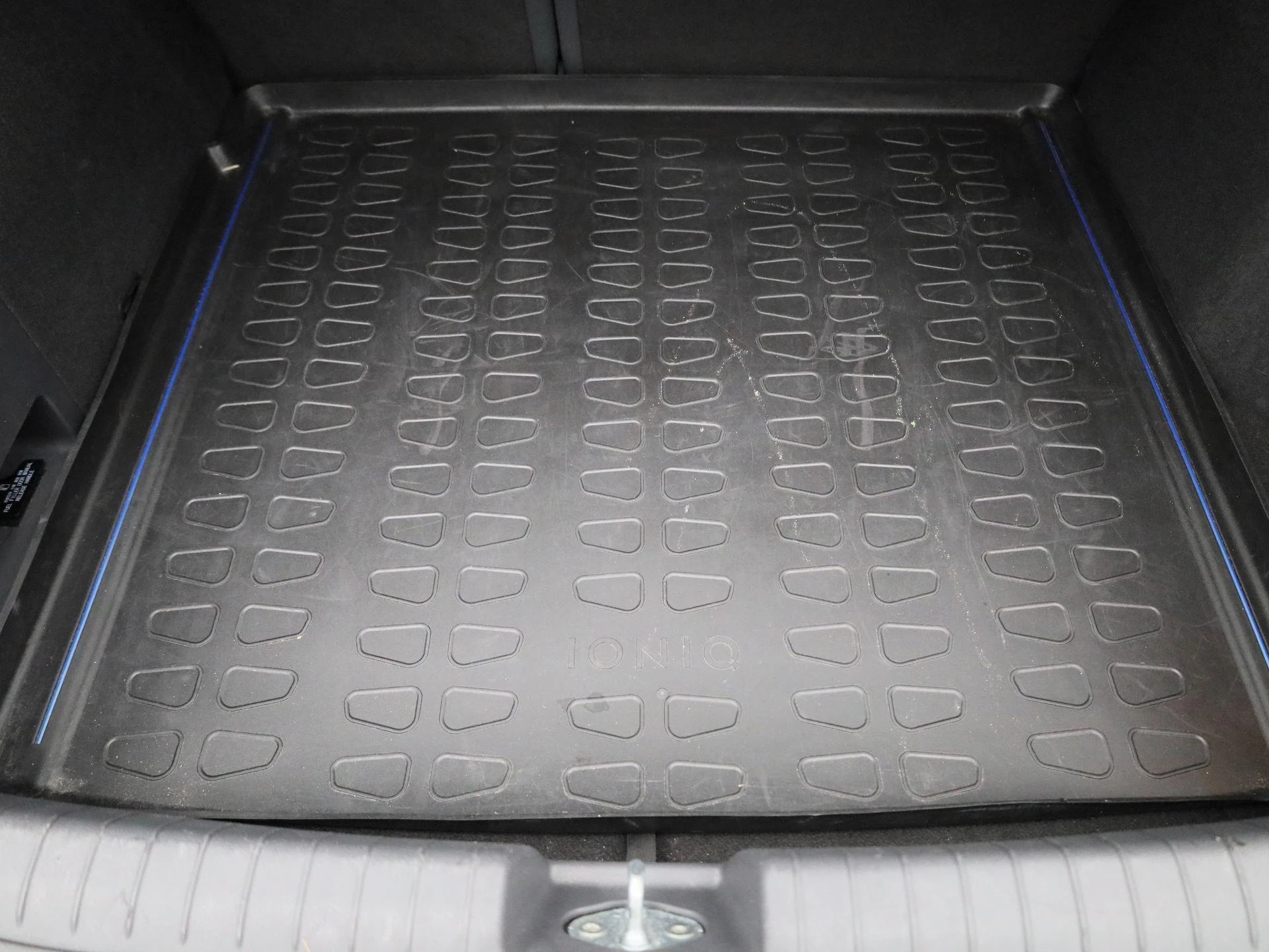 Hyundai-IONIQ-image-12