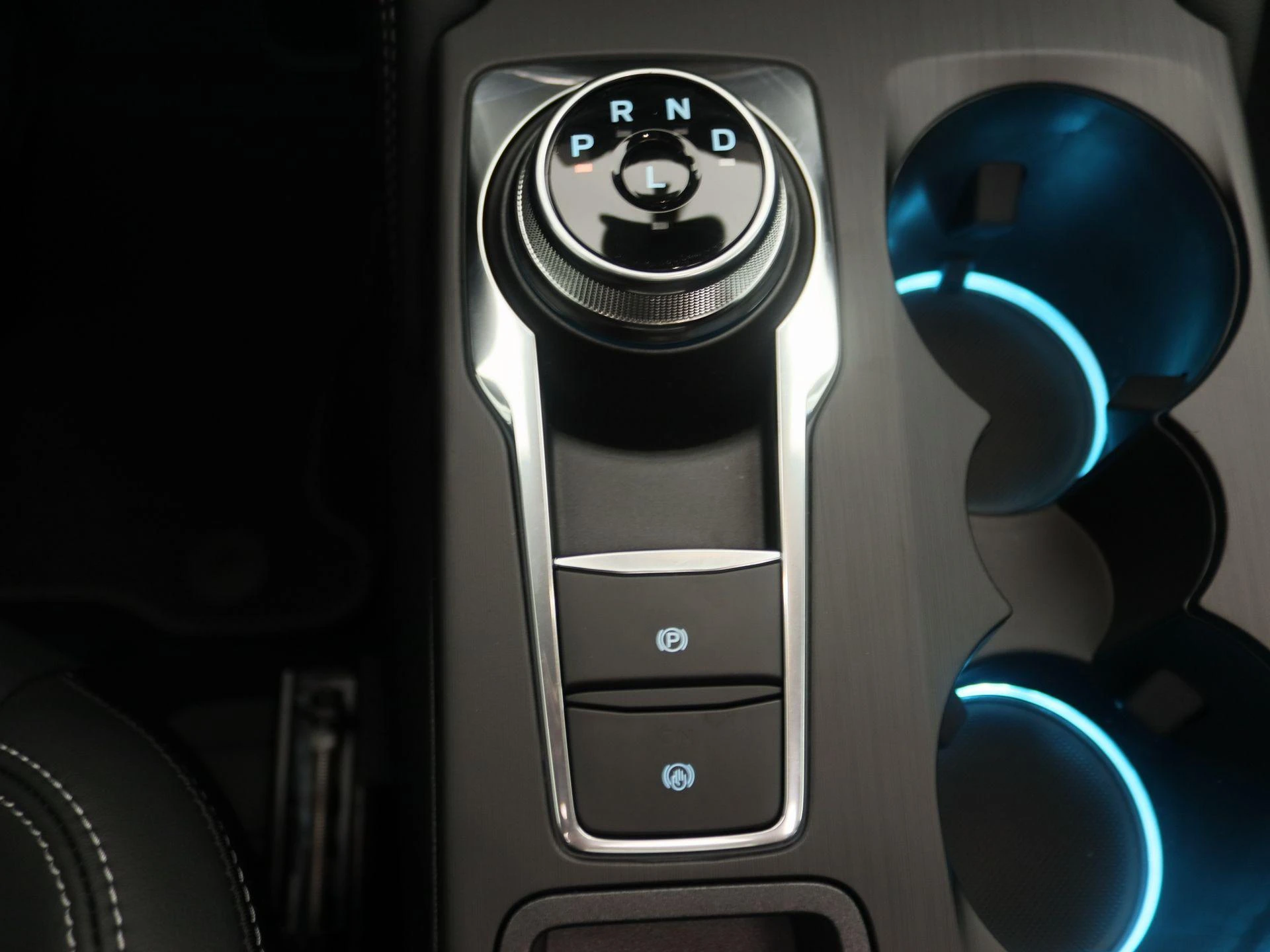 Ford-Kuga-image-10