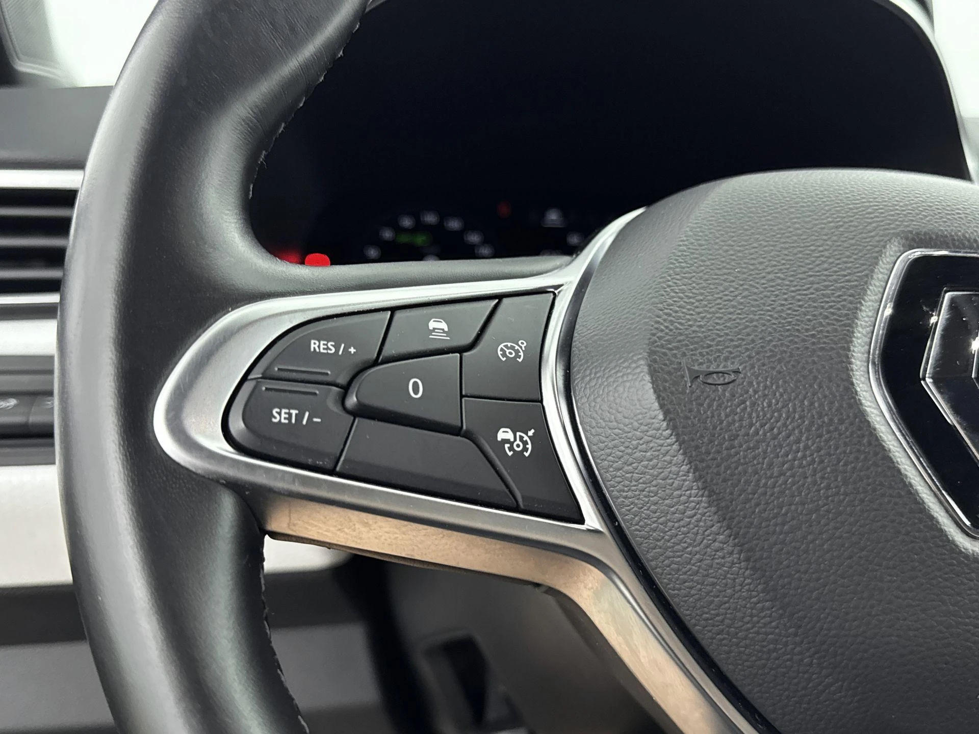Renault-Clio-image-5