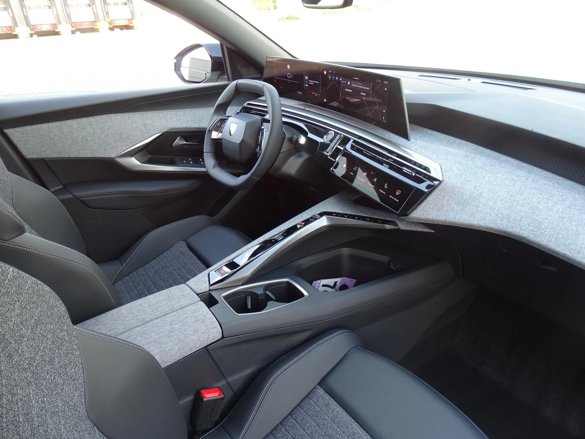 Peugeot-e-3008-image-10