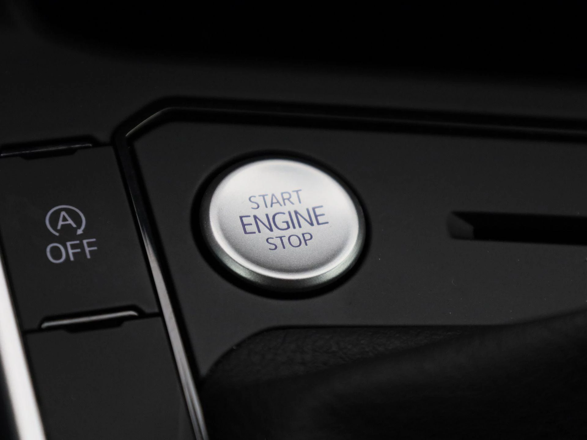 Volkswagen-Polo-image-20