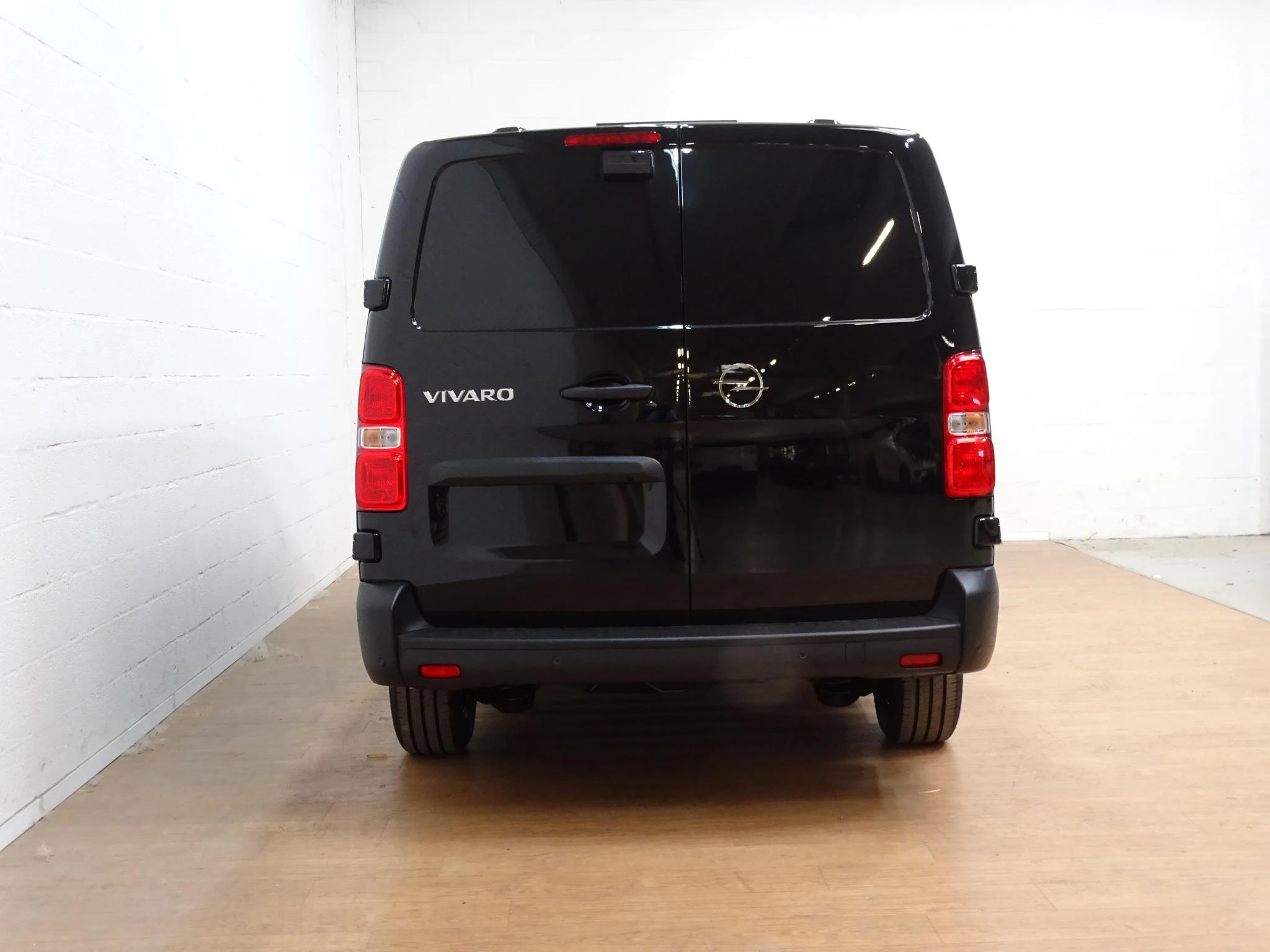 Opel-Vivaro-image-8
