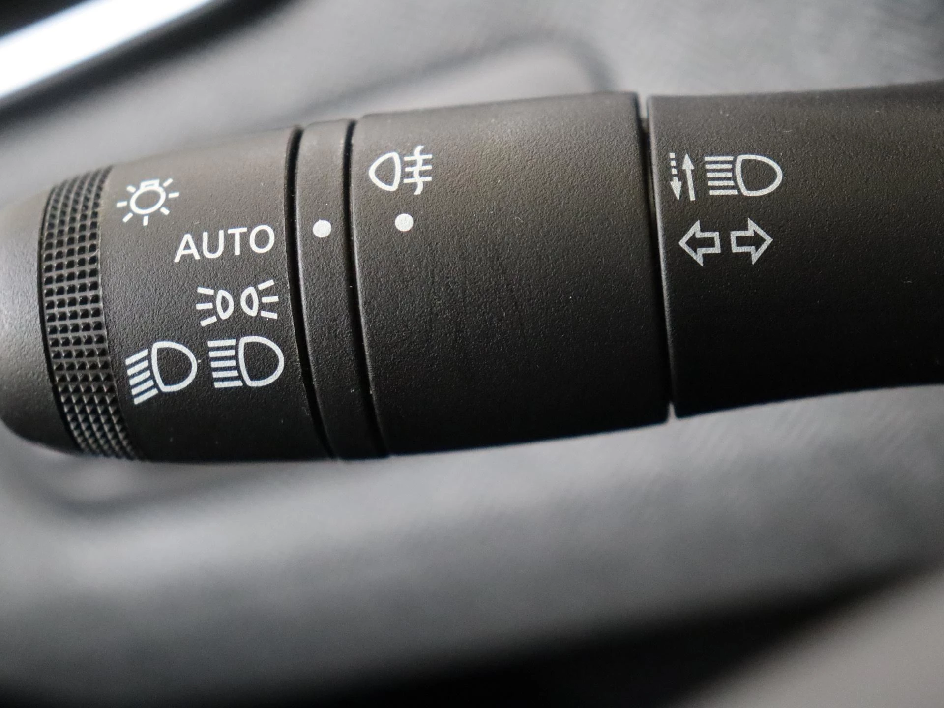 Renault-Clio-image-27