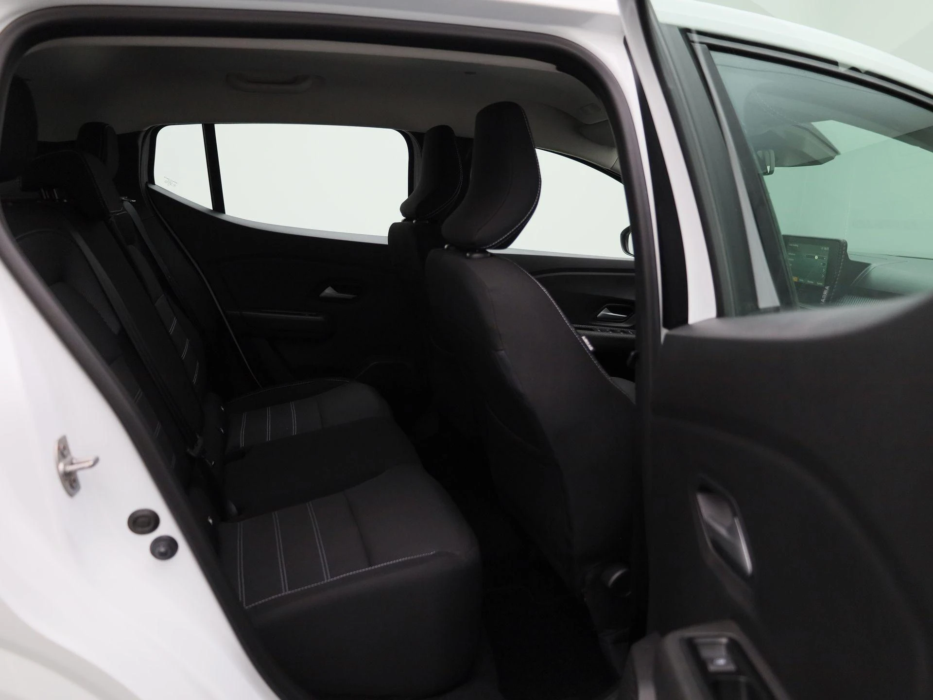 Dacia Sandero - 32
