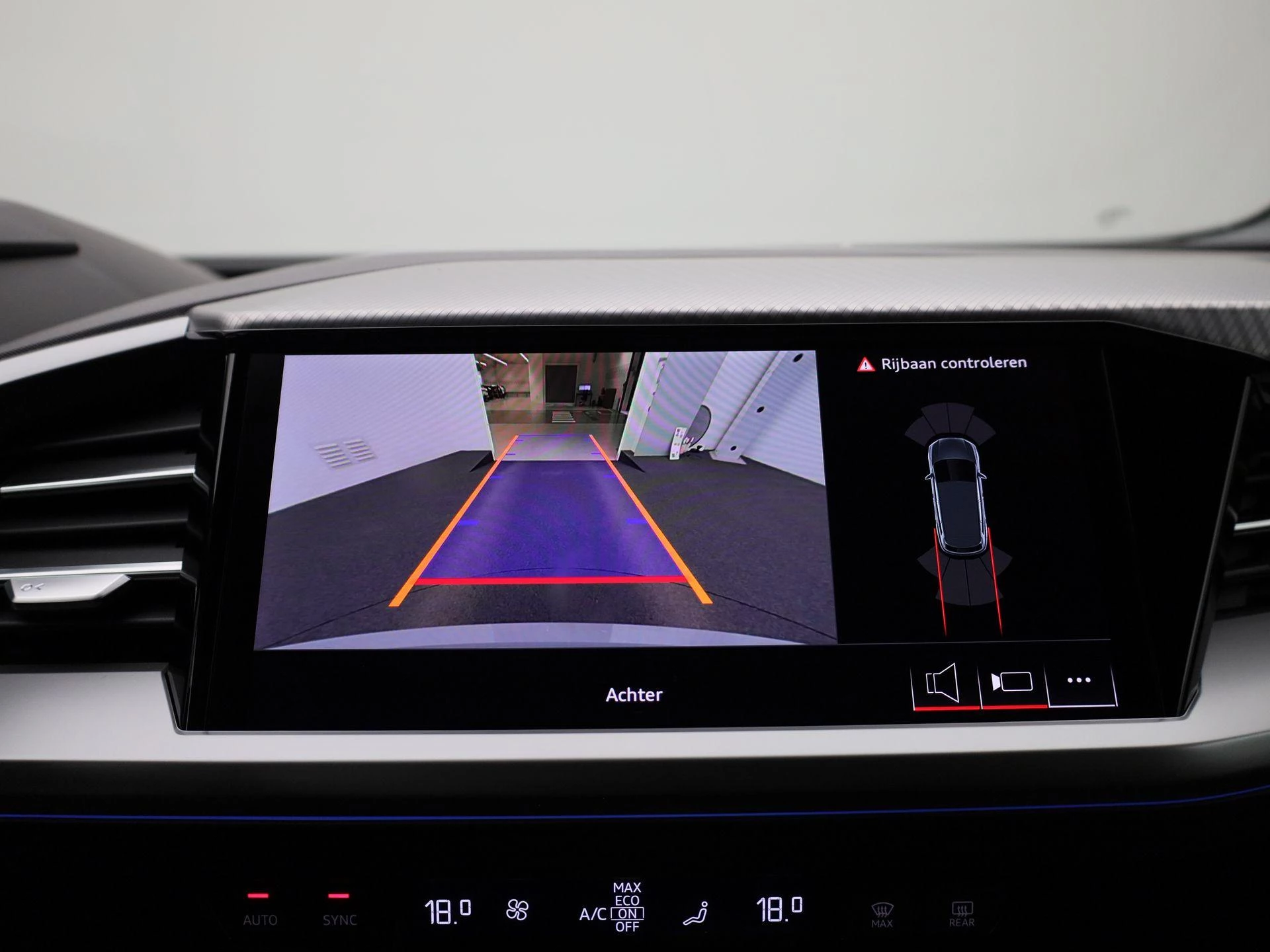 Audi-Q4 e-tron-image-33