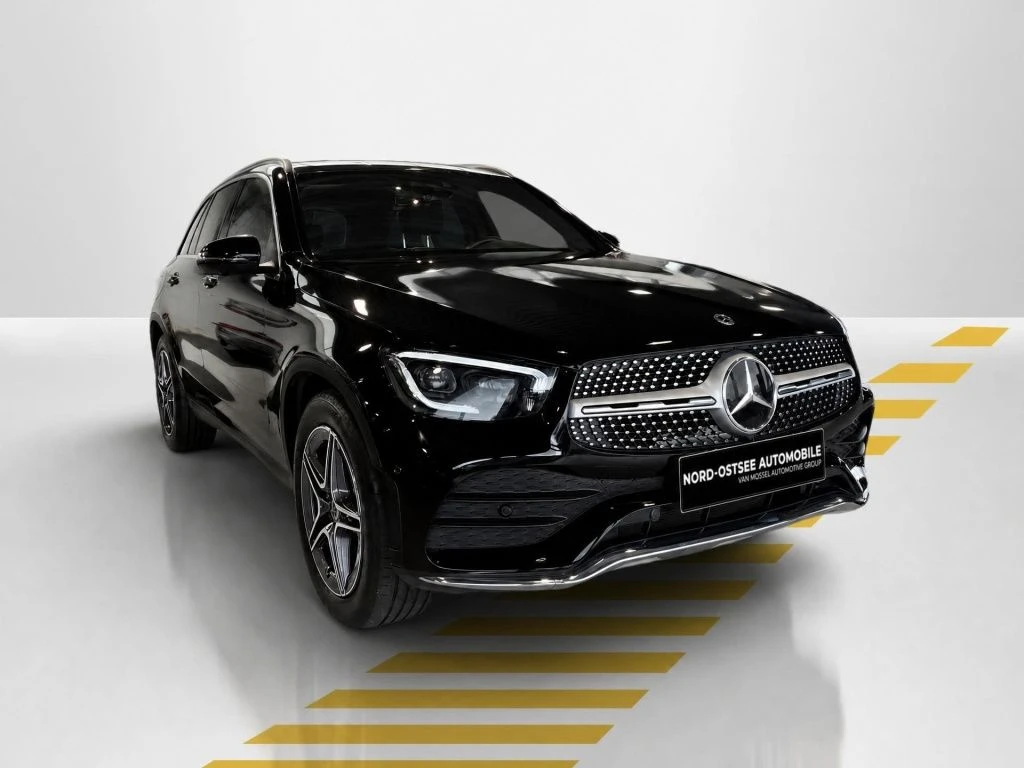 Mercedes-Benz-GLC 300 d-image-17