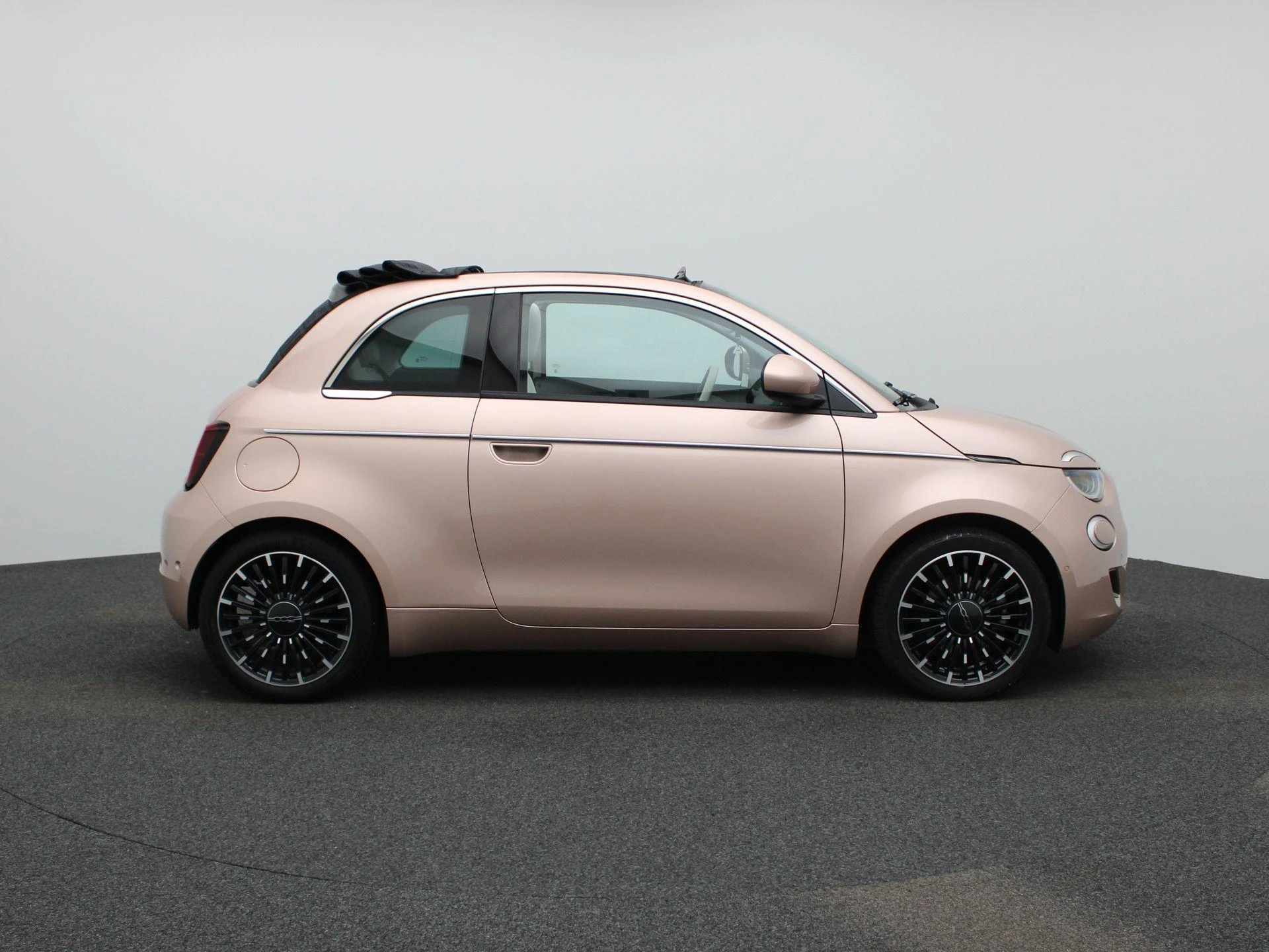 Fiat-500C-image-5