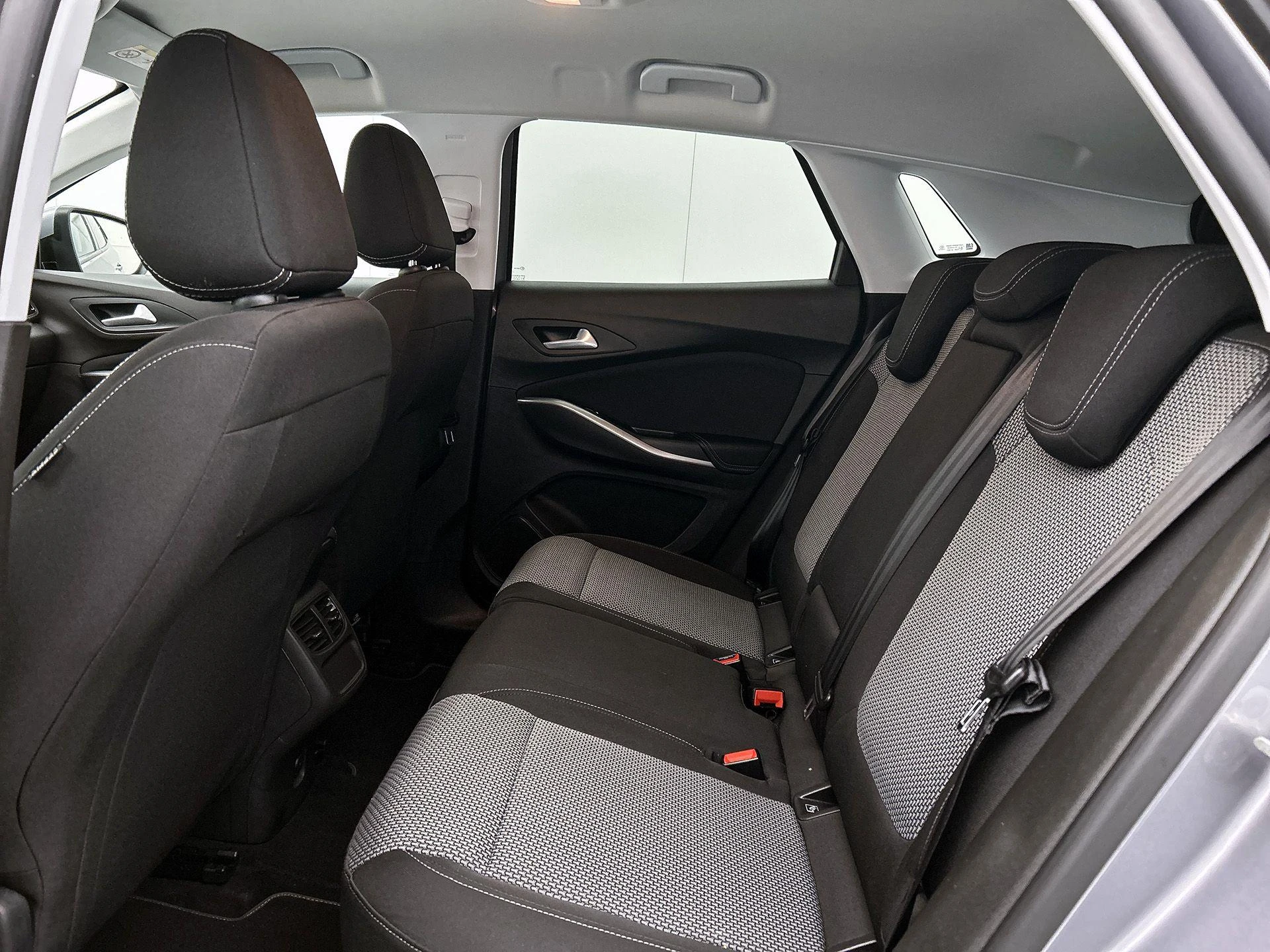 Opel-Grandland X-image-25