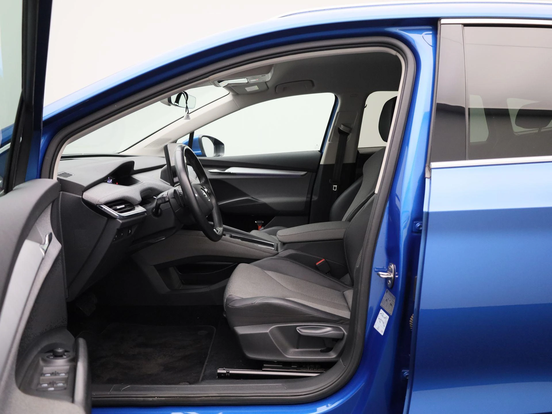 Škoda-Enyaq iV-image-7