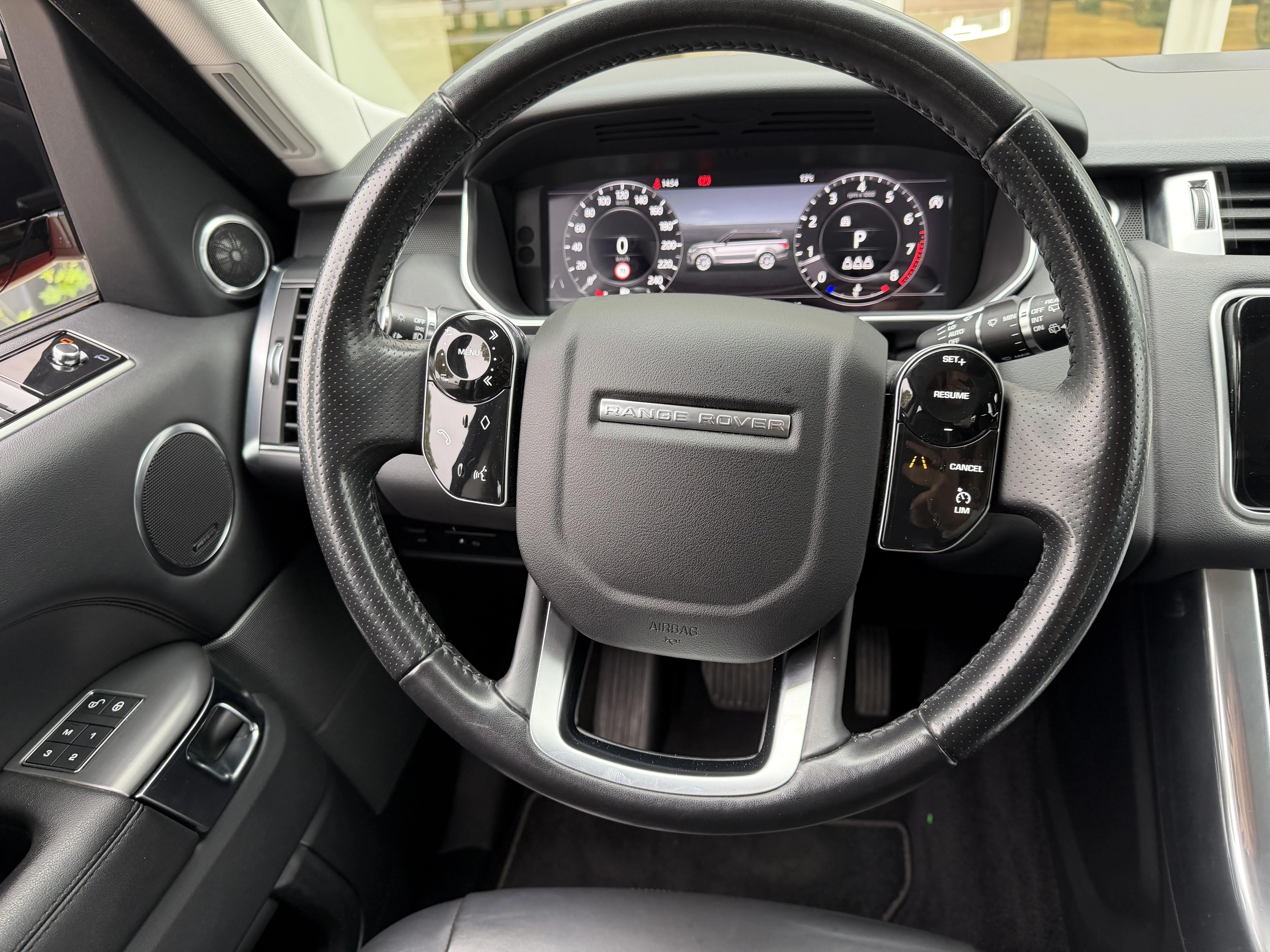 Land Rover-Range Rover Sport-image-16