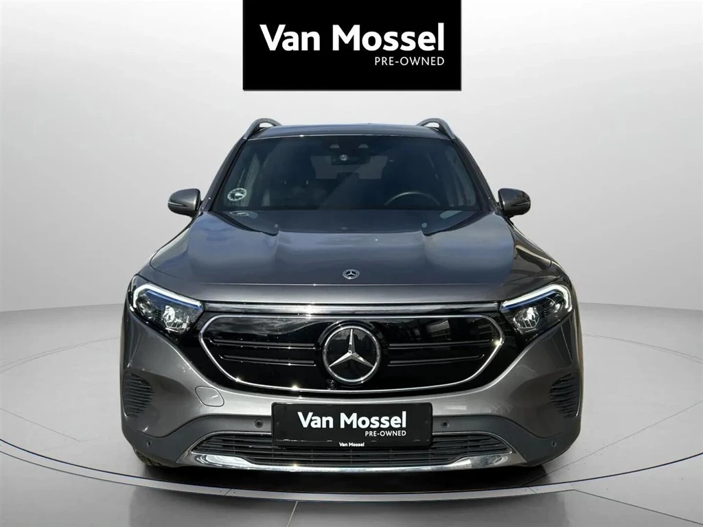 Mercedes-Benz-EQB-image-1