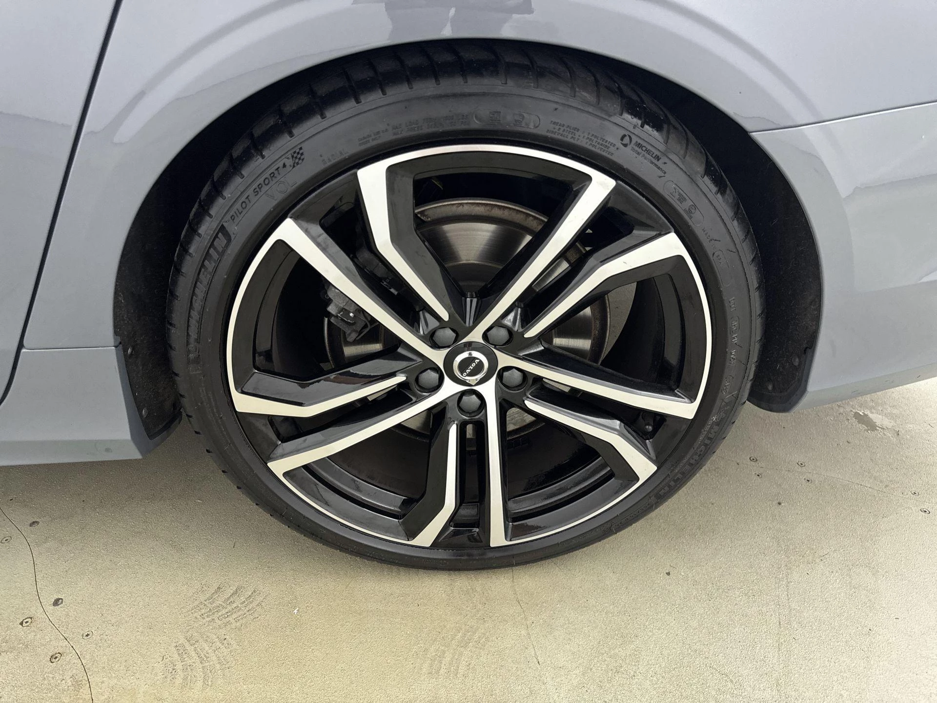 Volvo V90 2.0 B5 R-Design 251PK