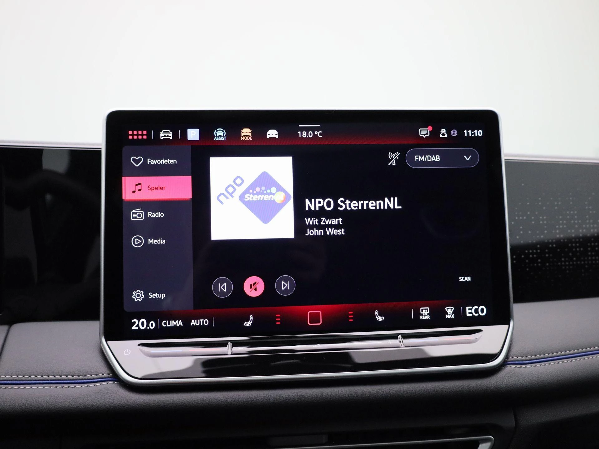 Volkswagen-Tiguan-image-22