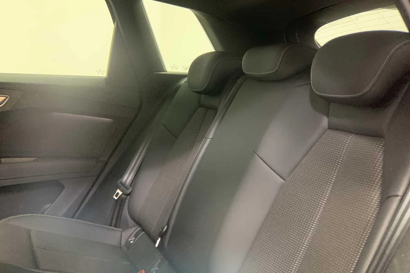 Audi-Q4 e-tron-image-9
