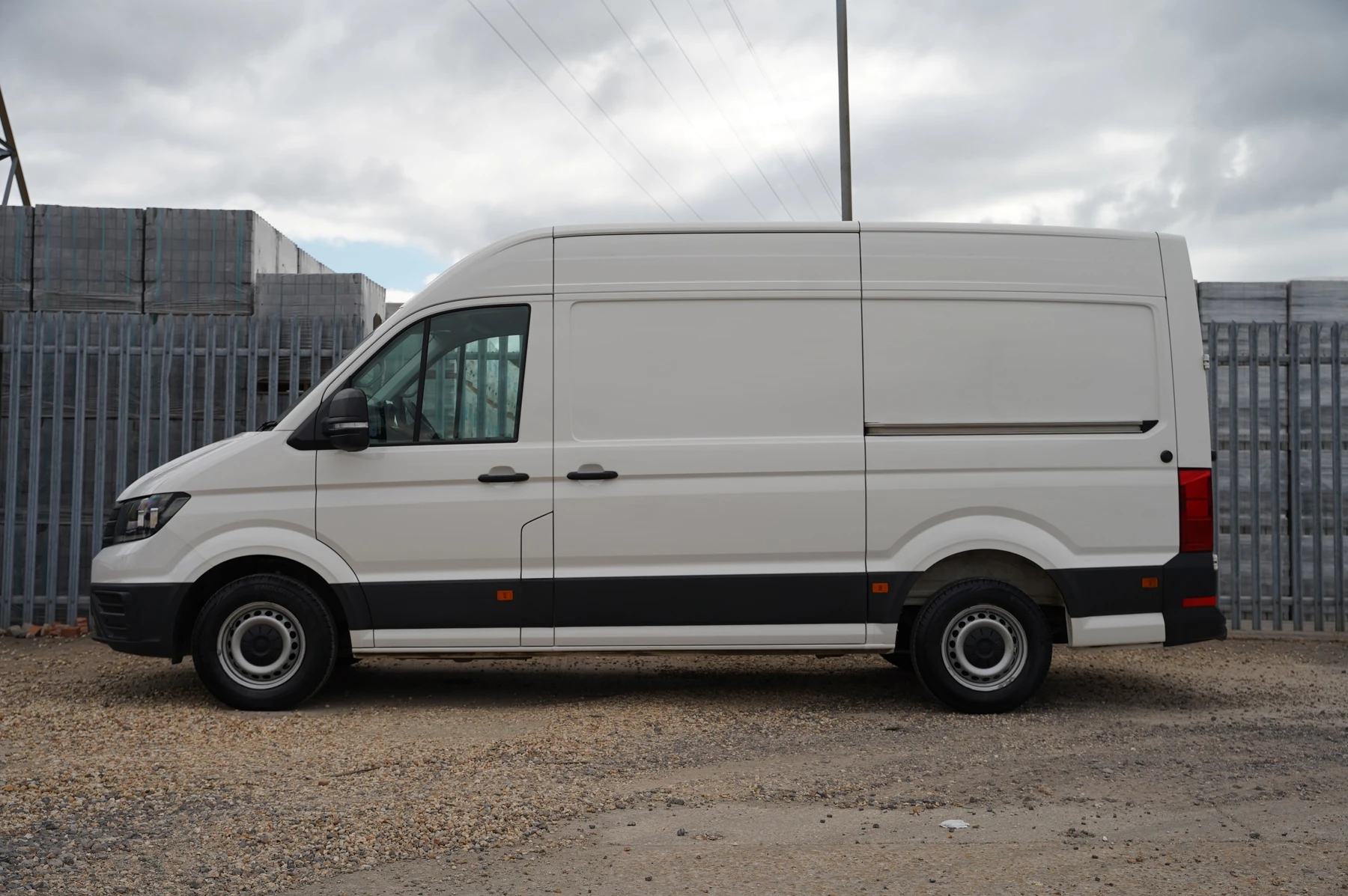 Volkswagen-Crafter-image-12