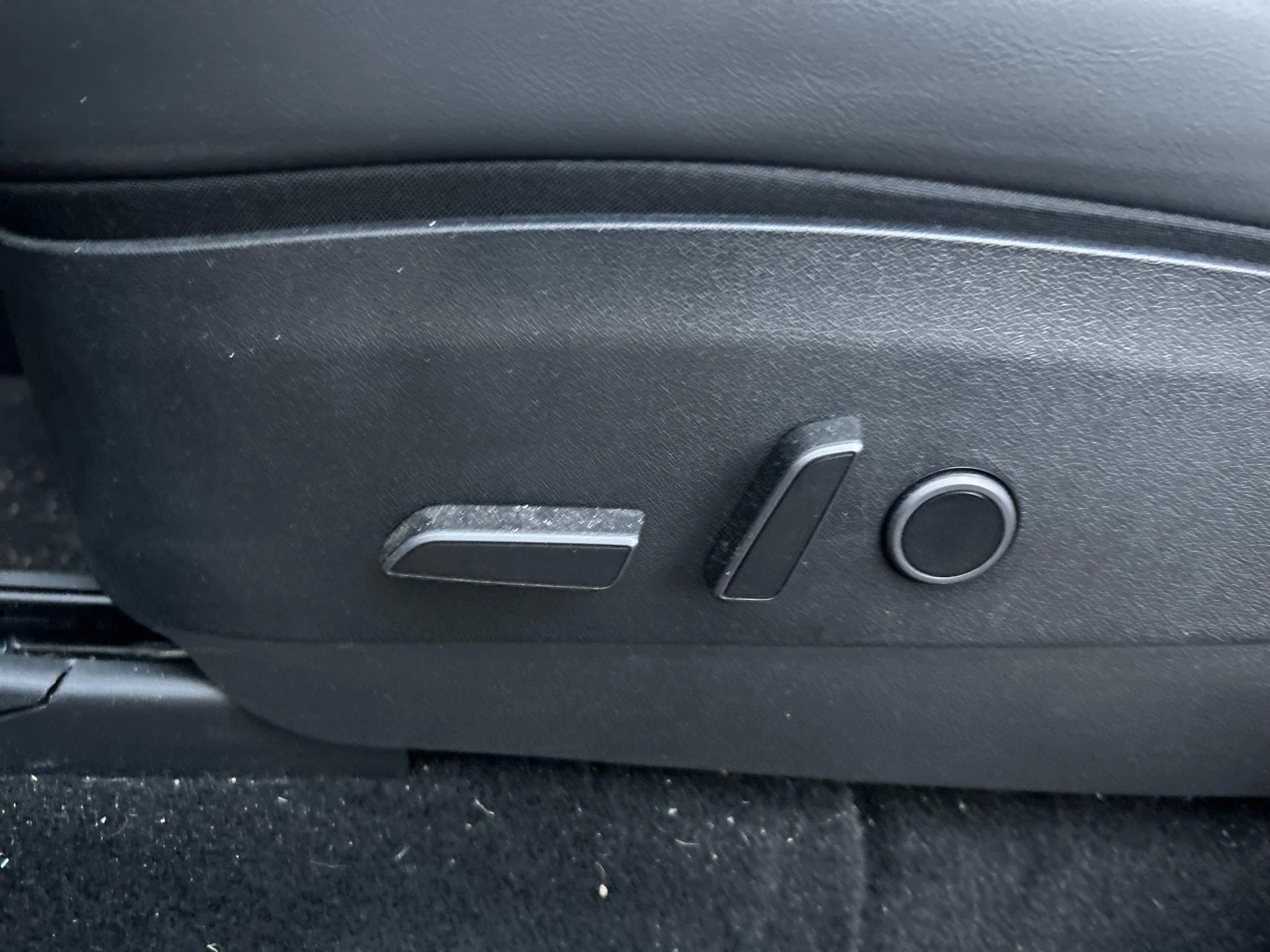 Tesla-Model Y-image-3