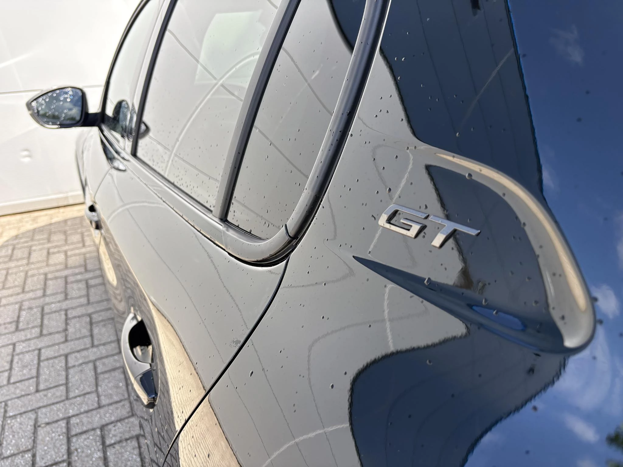Peugeot-208-image-25