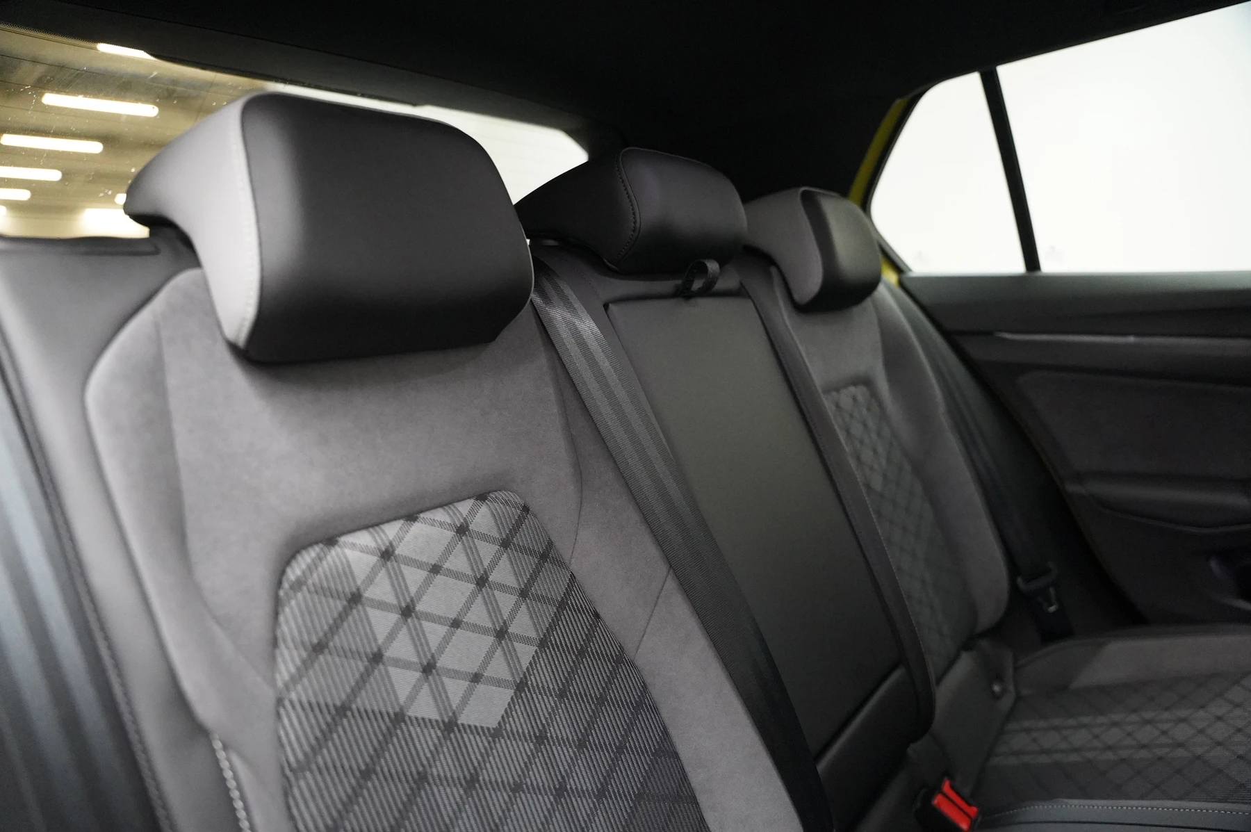 Volkswagen-Golf-image-10