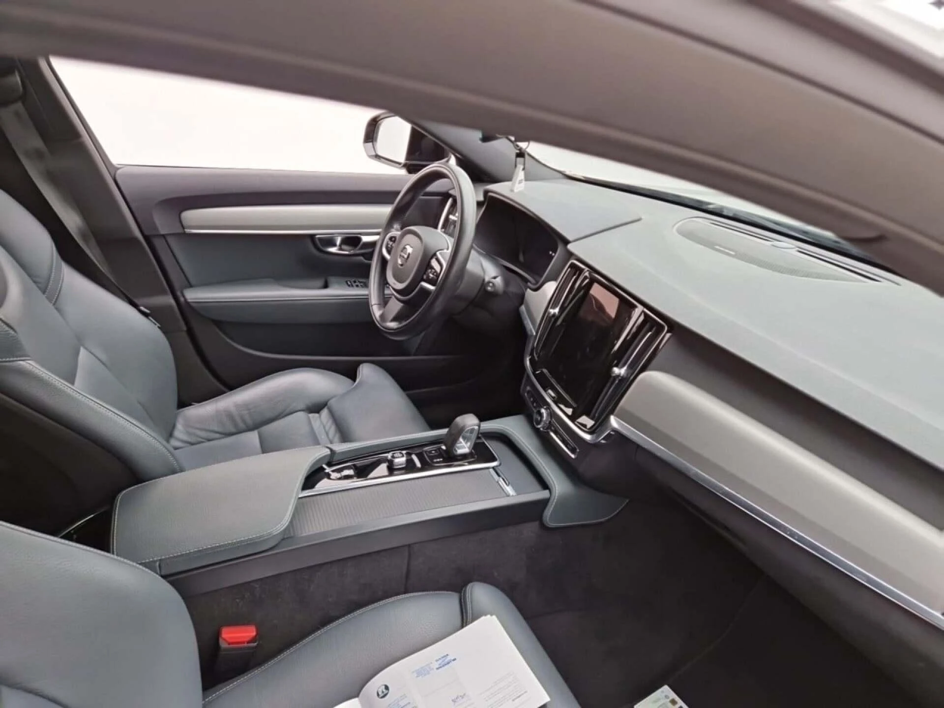 Volvo-V90-image-2