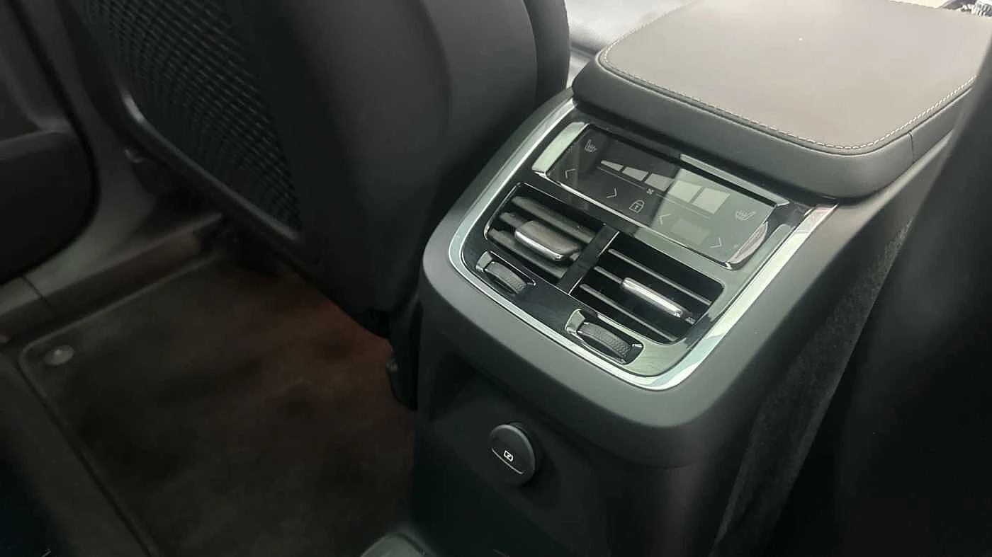 Volvo-XC90-image-29
