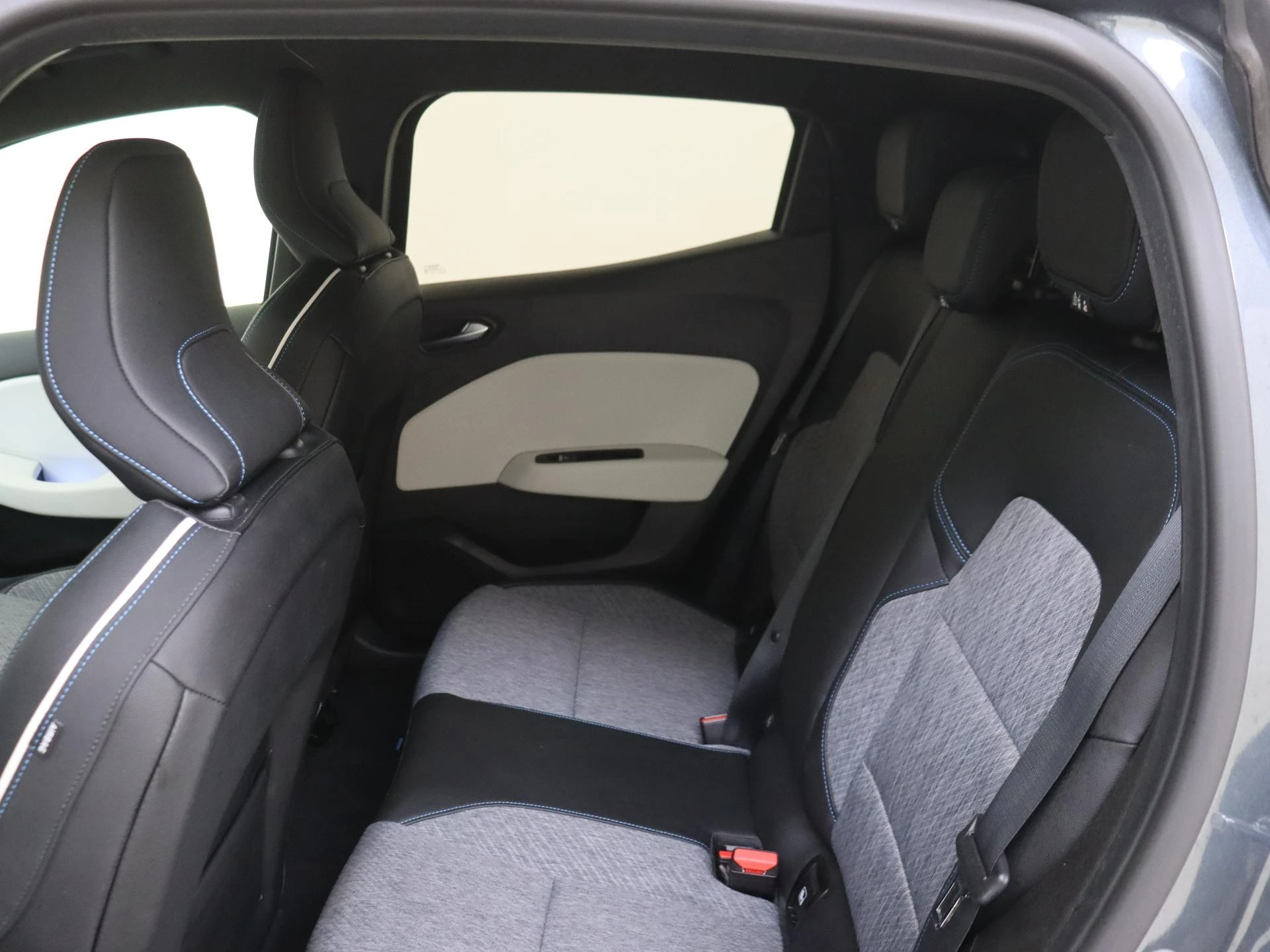 Renault-Clio-image-15