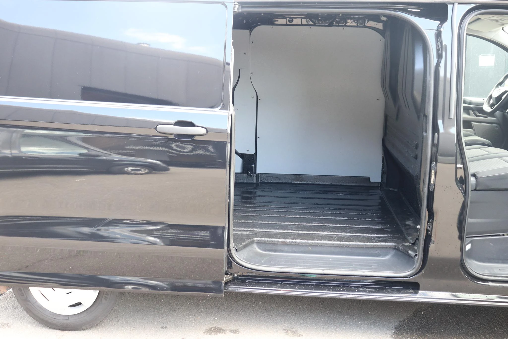 Ford-Transit Custom-image-10