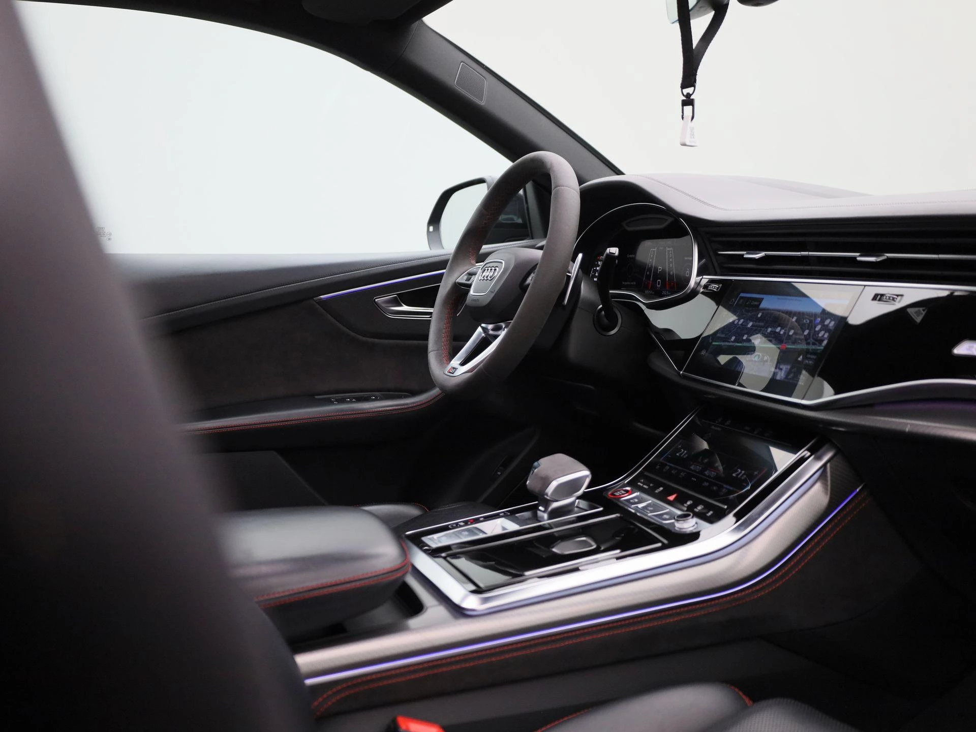 Audi-Q8-image-49