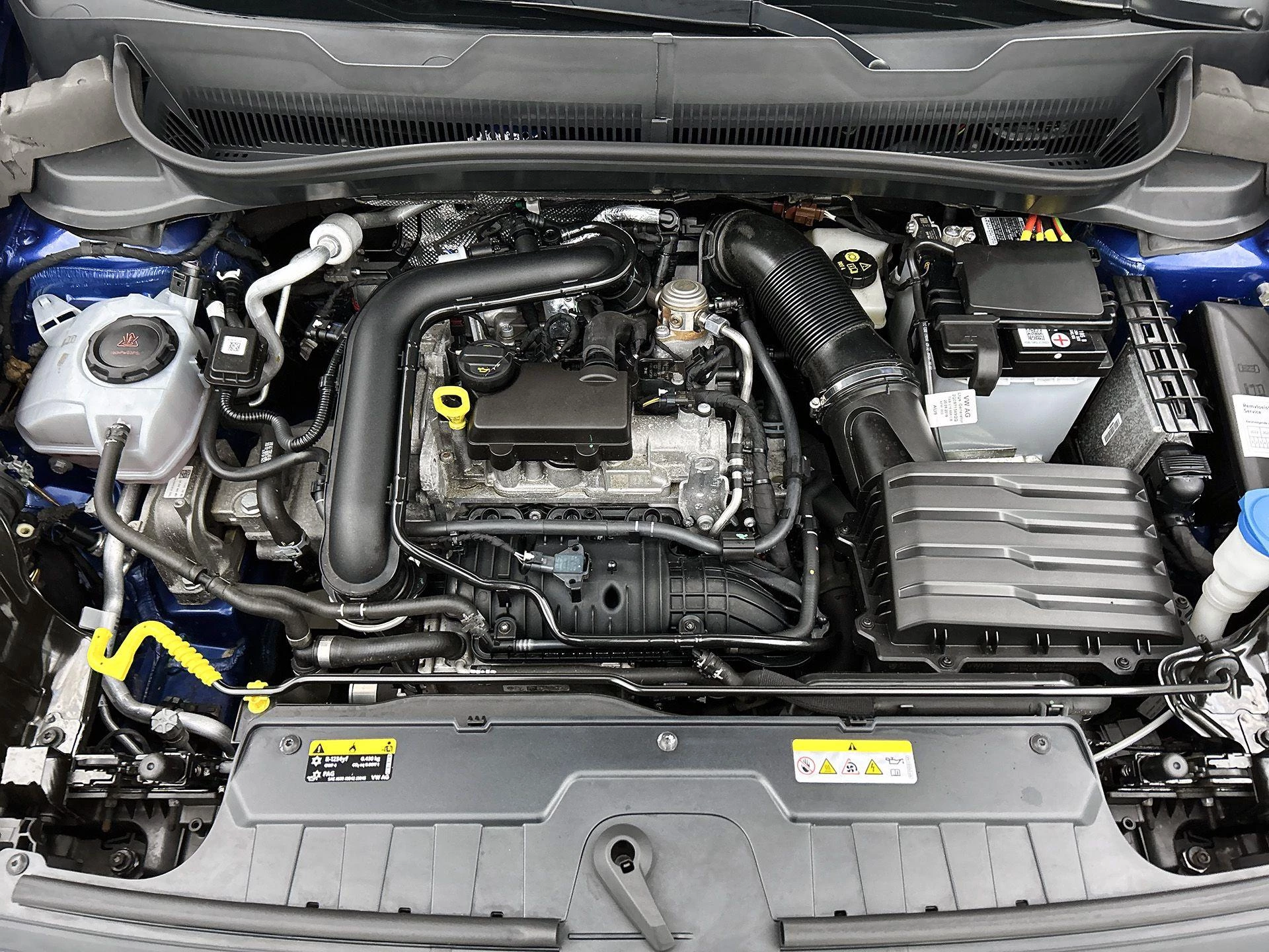 Volkswagen-T-Cross-image-14