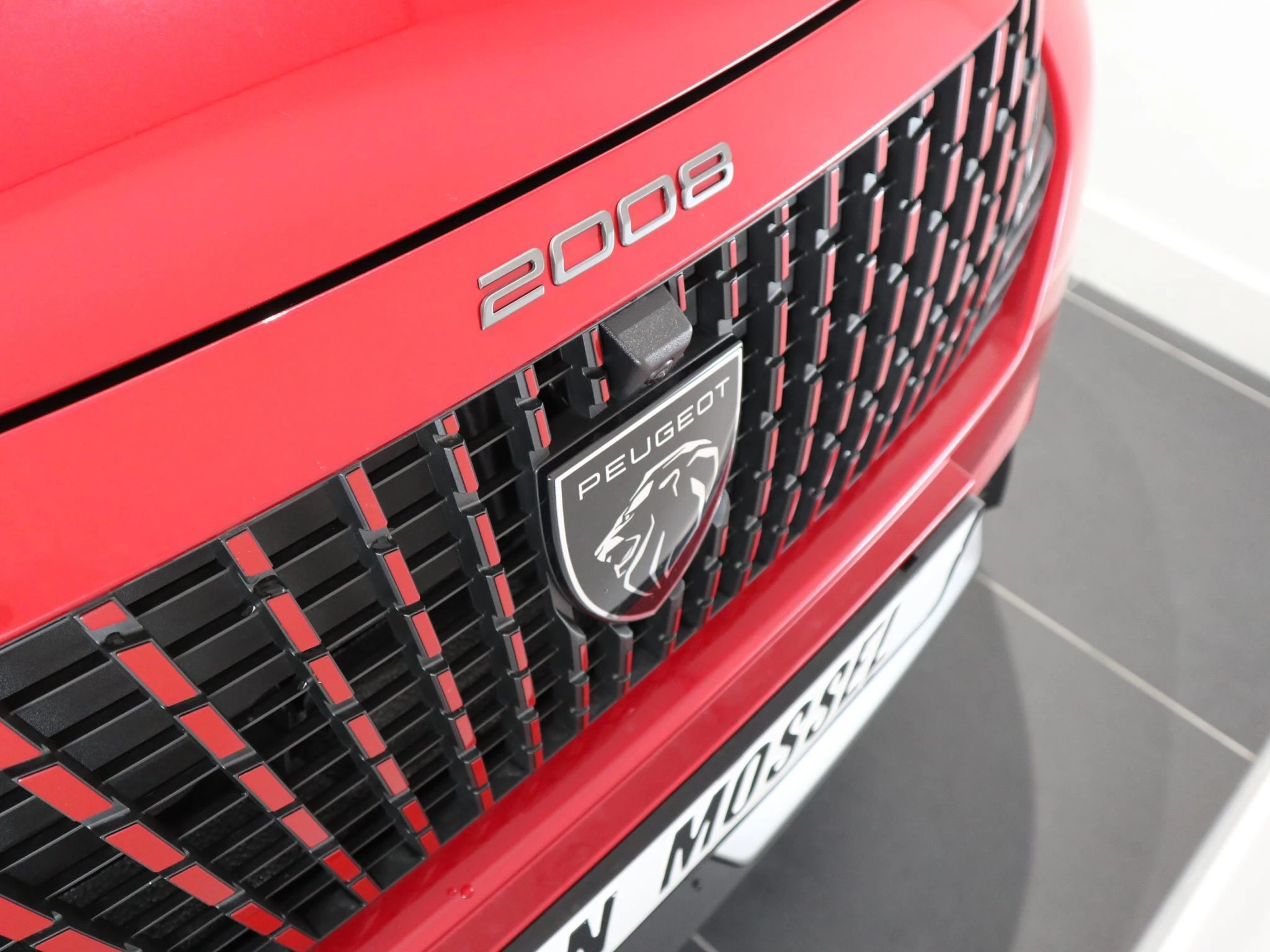 Peugeot-e-2008-image-32