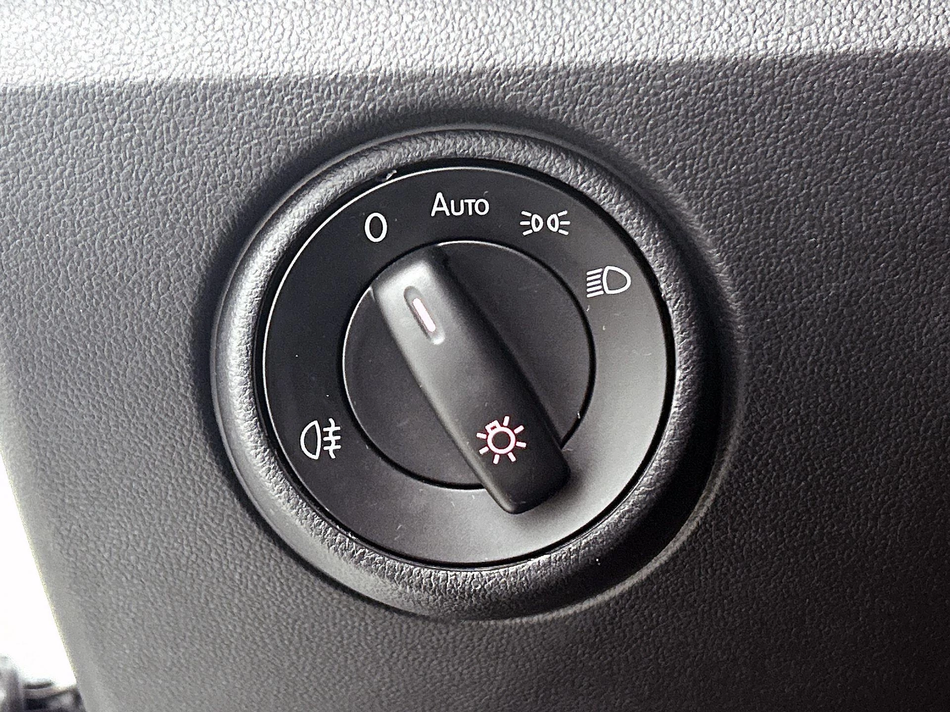 Volkswagen-up!-image-14